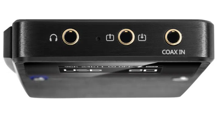 A dual function in/line out port saves on the number of ports on the top of the E17K Alpen.