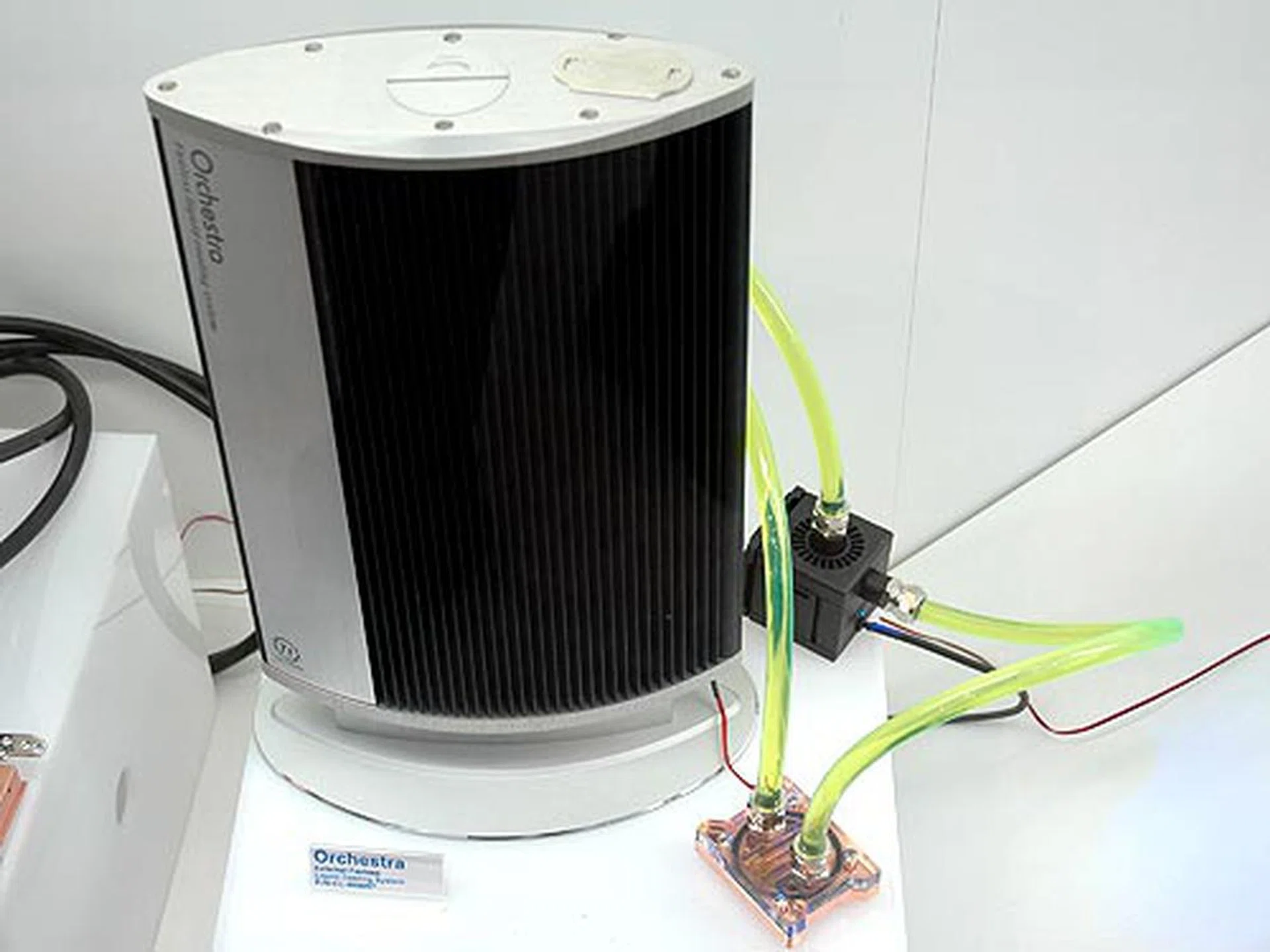 The Orchestra external fanless water-cooling radiator.
