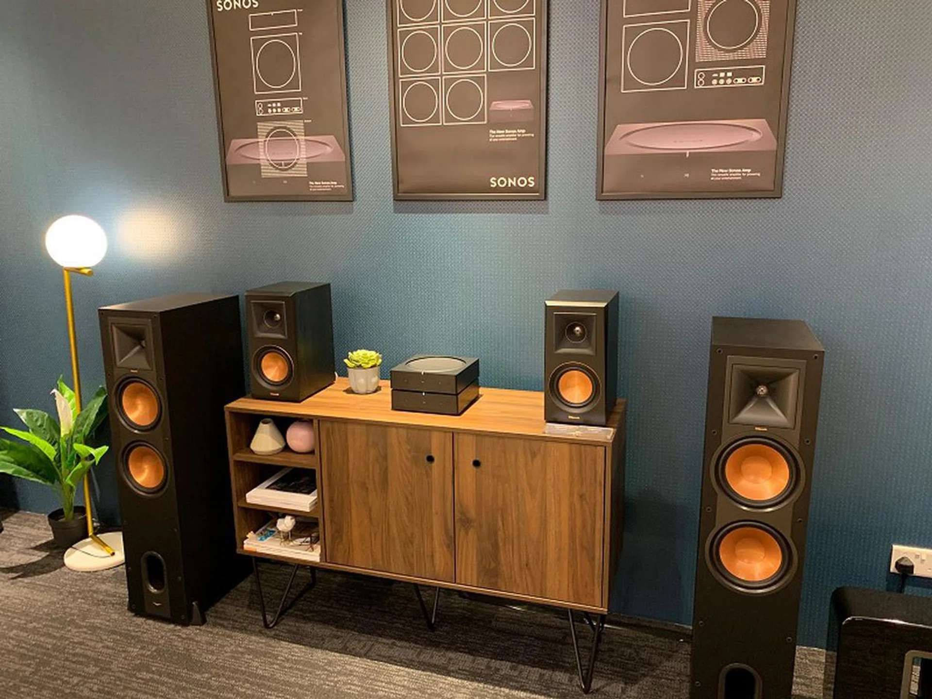 The Sonos Amp easily blends away.