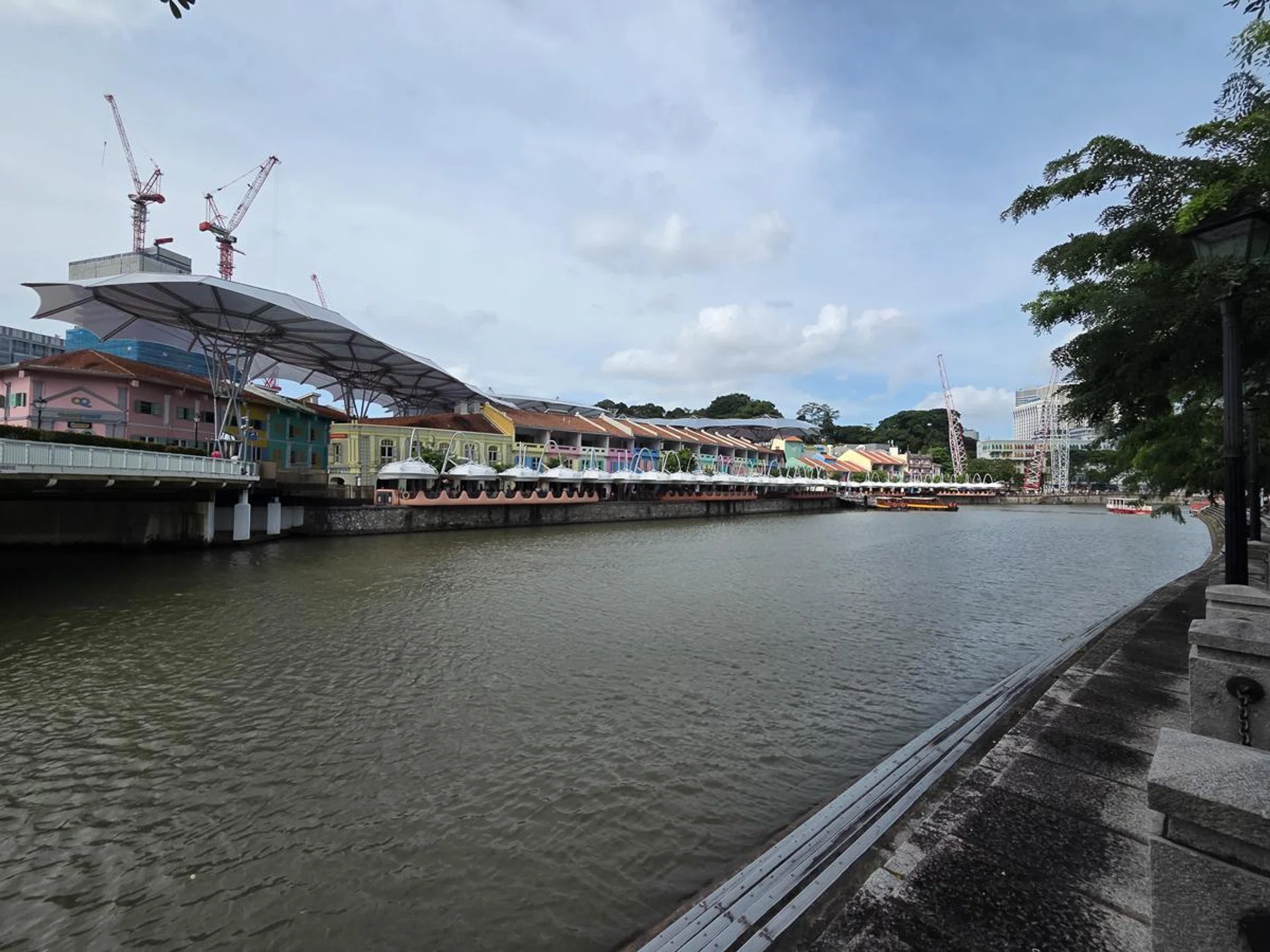 Ultrawide camera, Galaxy S25+. Photo: HWZ.