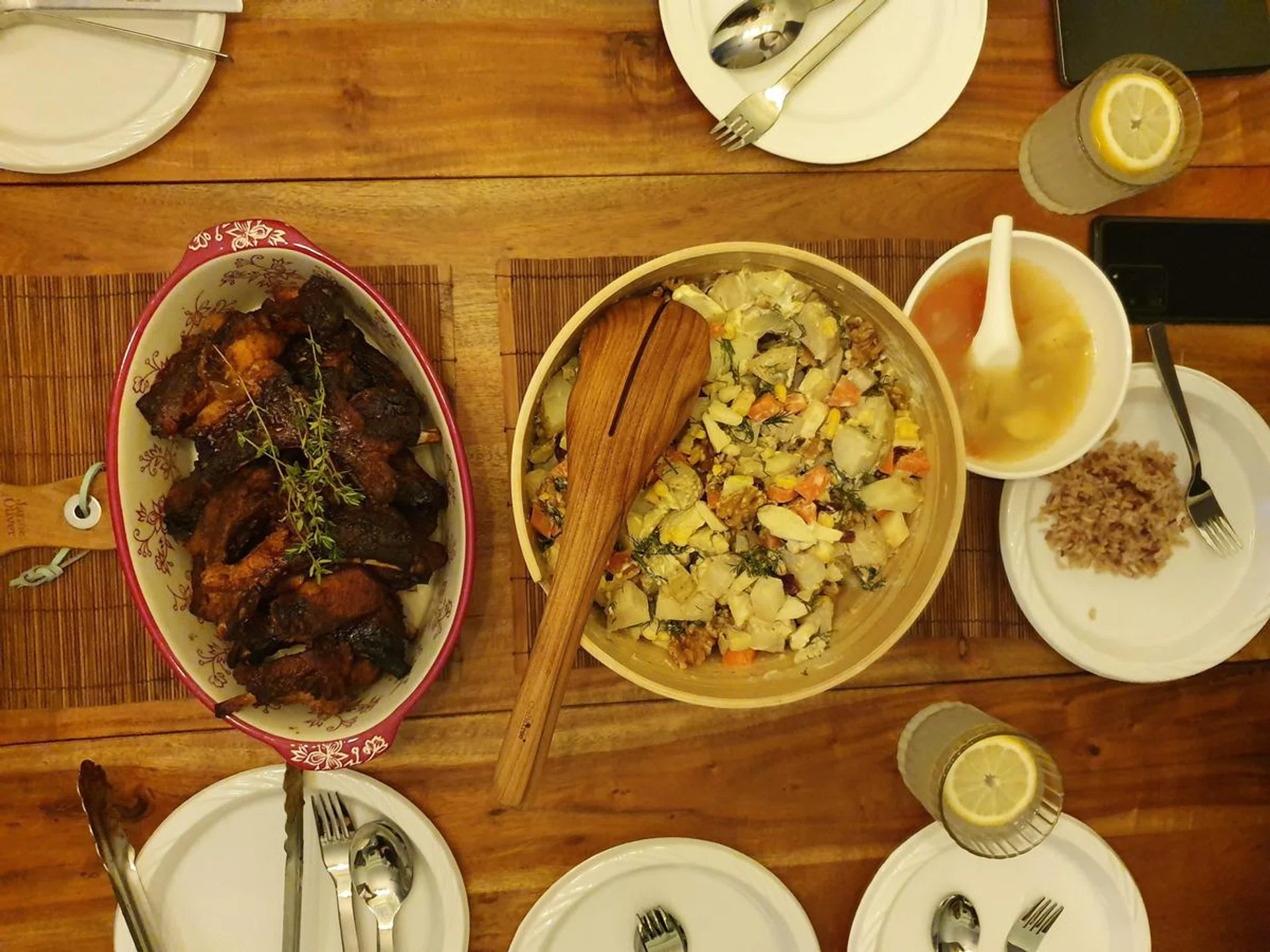 ...the same shot looks more pleasing on the S10+.