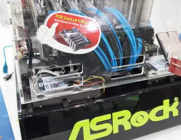 ASRock's setup was based on their Z97 Extreme9 motherboard running on Intel Core i7-4790 and 32GB Kingston HyperX Beast DDR3 2400 RAM.