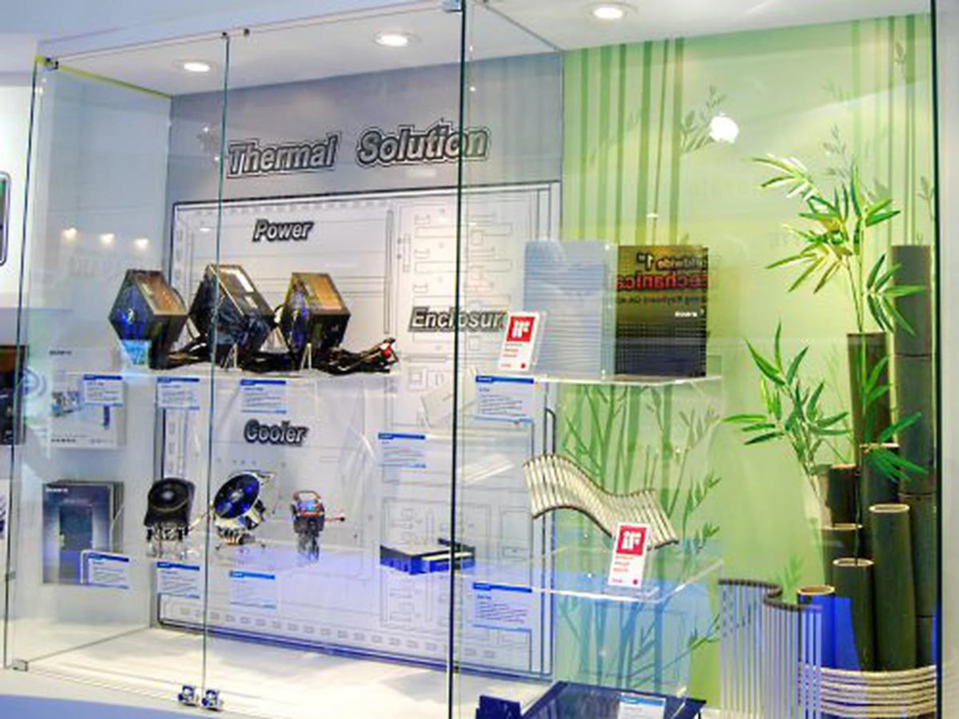  Most of these products classified under Gigabyte's thermal solutions are not exactly new, hence they are not the main focus of the Gigabyte booth. Here are its power supply units (including the high-end Odin series) that have cable management and up to 1200W.  