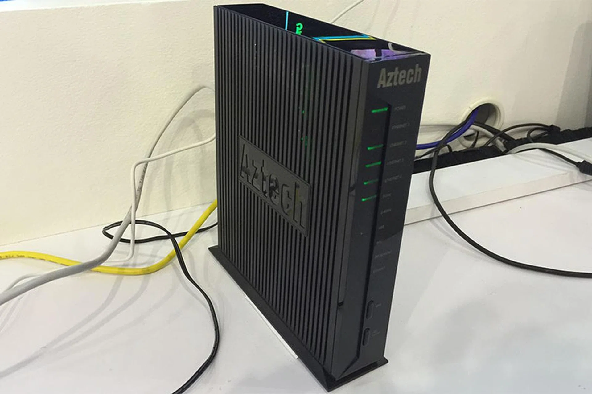 The Aztech dual-band wireless-AC gigabit router supports transfer rates up to 2,400Mbps (600Mbps on 2.4GHz and 1,800Mbps on 5GHz), uses multi-user MIMO beamforming technology, and has two USB 3.0 ports. It's going for $249, down from the regular $329.
