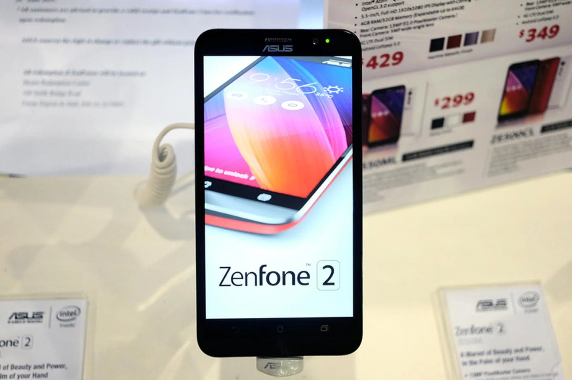 The ASUS Zenfone 2 ZE551ML is powered by an Intel Atom Z3580 2.3GHz quad-core processor, and is the only smartphone in Singapore with 4GB RAM. it also boasts a 5.5-inch Full HD display and 32GB internal storage with a microSD card slot supporting up to 64GB. Pick one up at the PC Show for $429 and receive a free ASUS ZenPower 10050mAh powerbank worth $39.