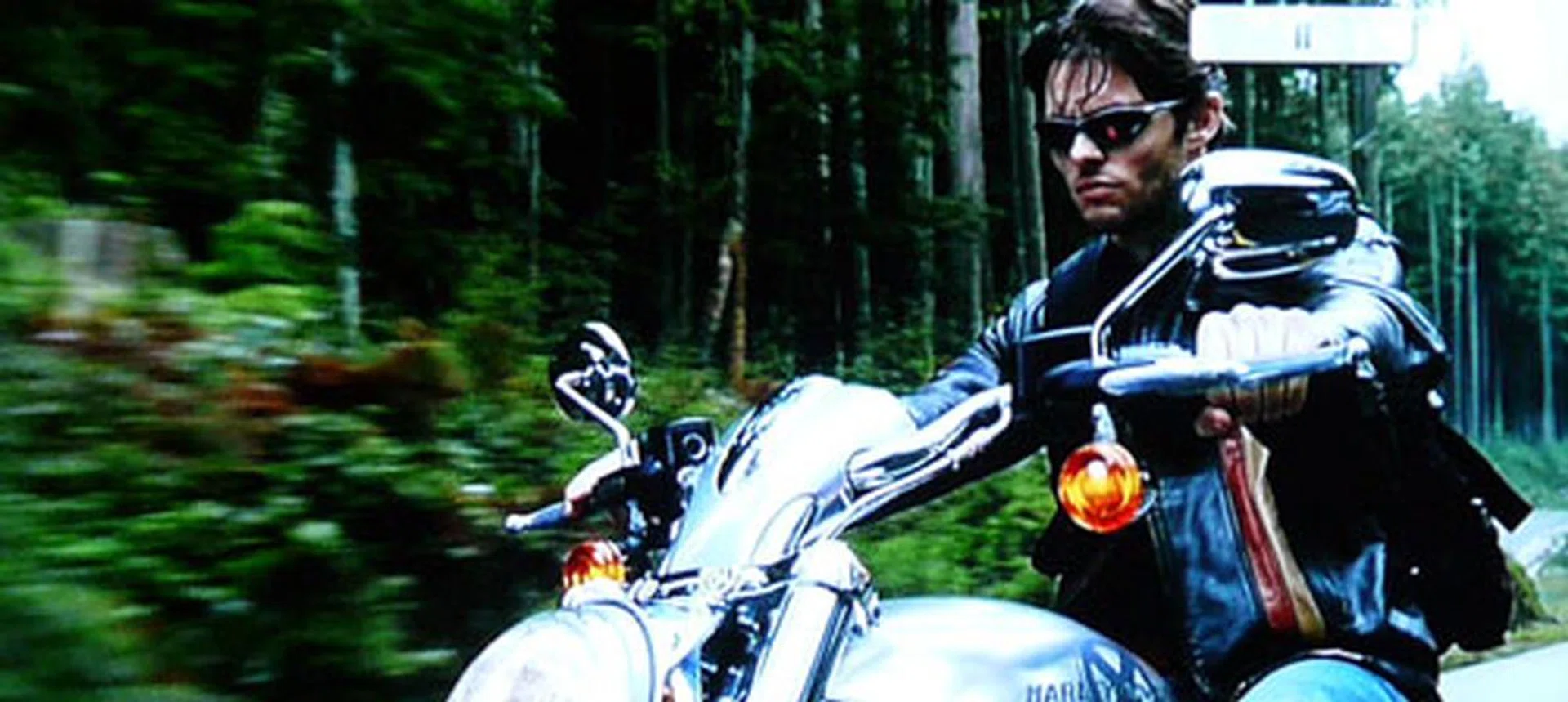 With a Full-HD panel, standard definition content are mostly the stressors when it comes to taxing a TV's video scaler and engine. In this aspect, the Bravia did exceptionally well when upconverting DVD sources although it did require a little help from some of Sony's picture enhancements.