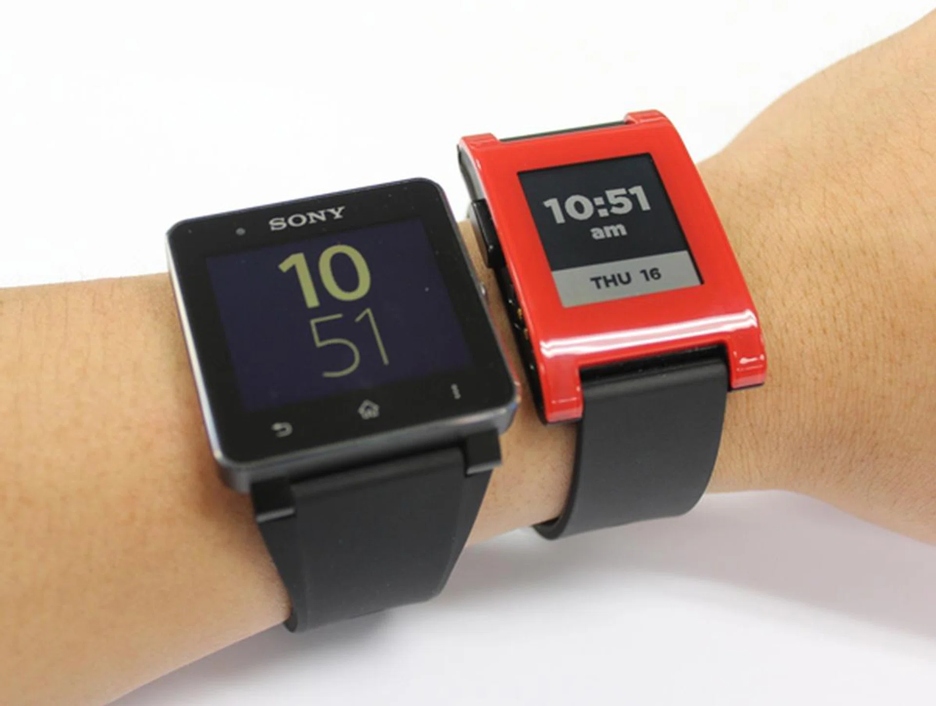 The Sony Smart Watch 2 is one of the better choices in the market, but it is at risk of being taken over by upcoming offerings from other brands this year. <br> Image source: Sony