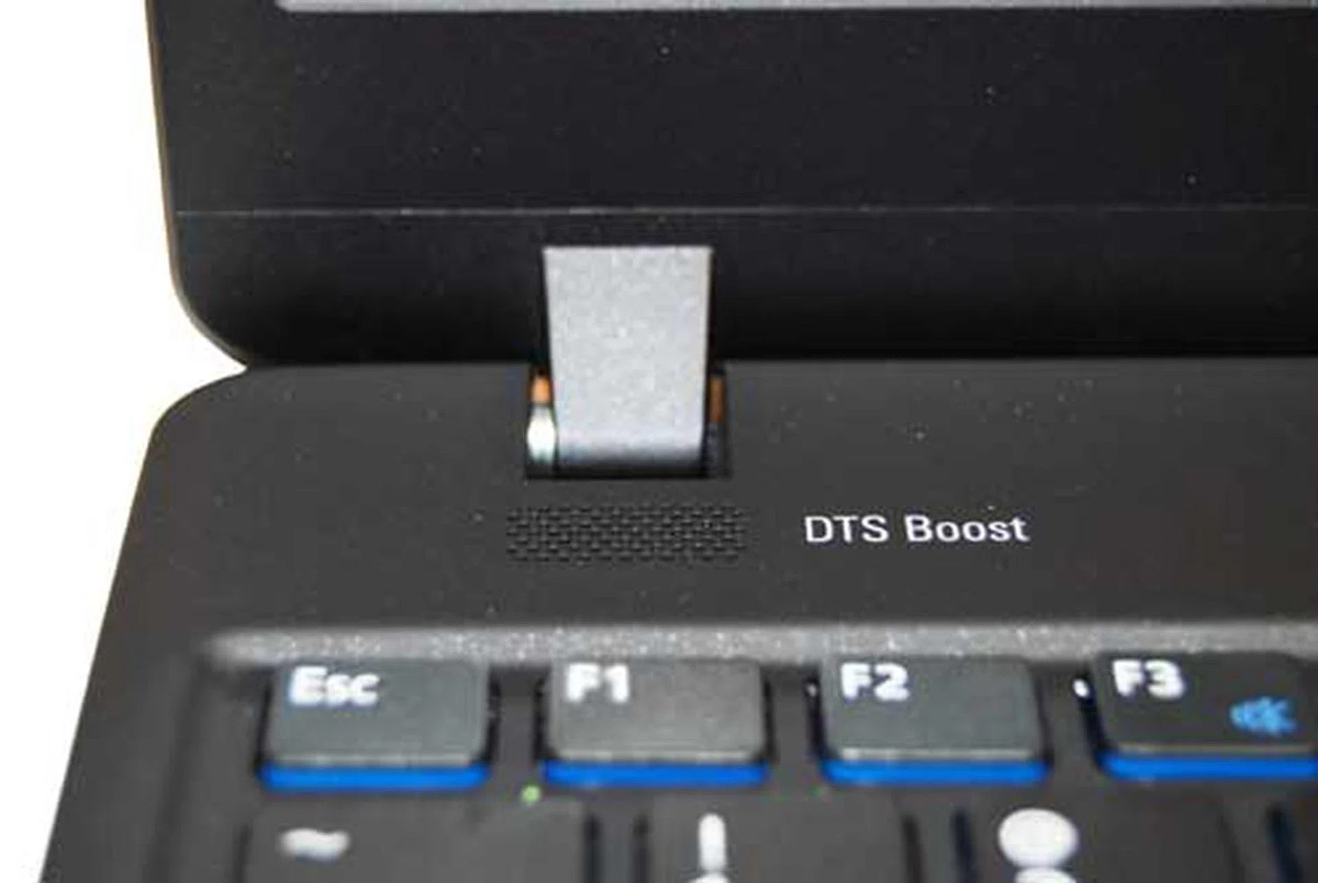 We've got multimedia class speakers on the Fujitsu Lifebook SH771, which means you don't have to bring additional speakers when presenting to a crowd of enthusiastic investors.