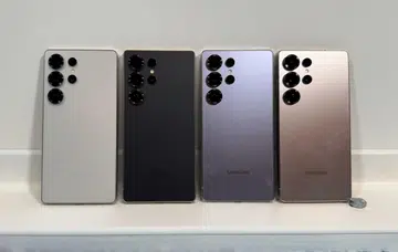 L to R: Samsung Galaxy S25 Ultra in Titanium Whitesilver, Titanium Black, Titanium Silverblue, and Titanium Gray. Photo: HWZ.