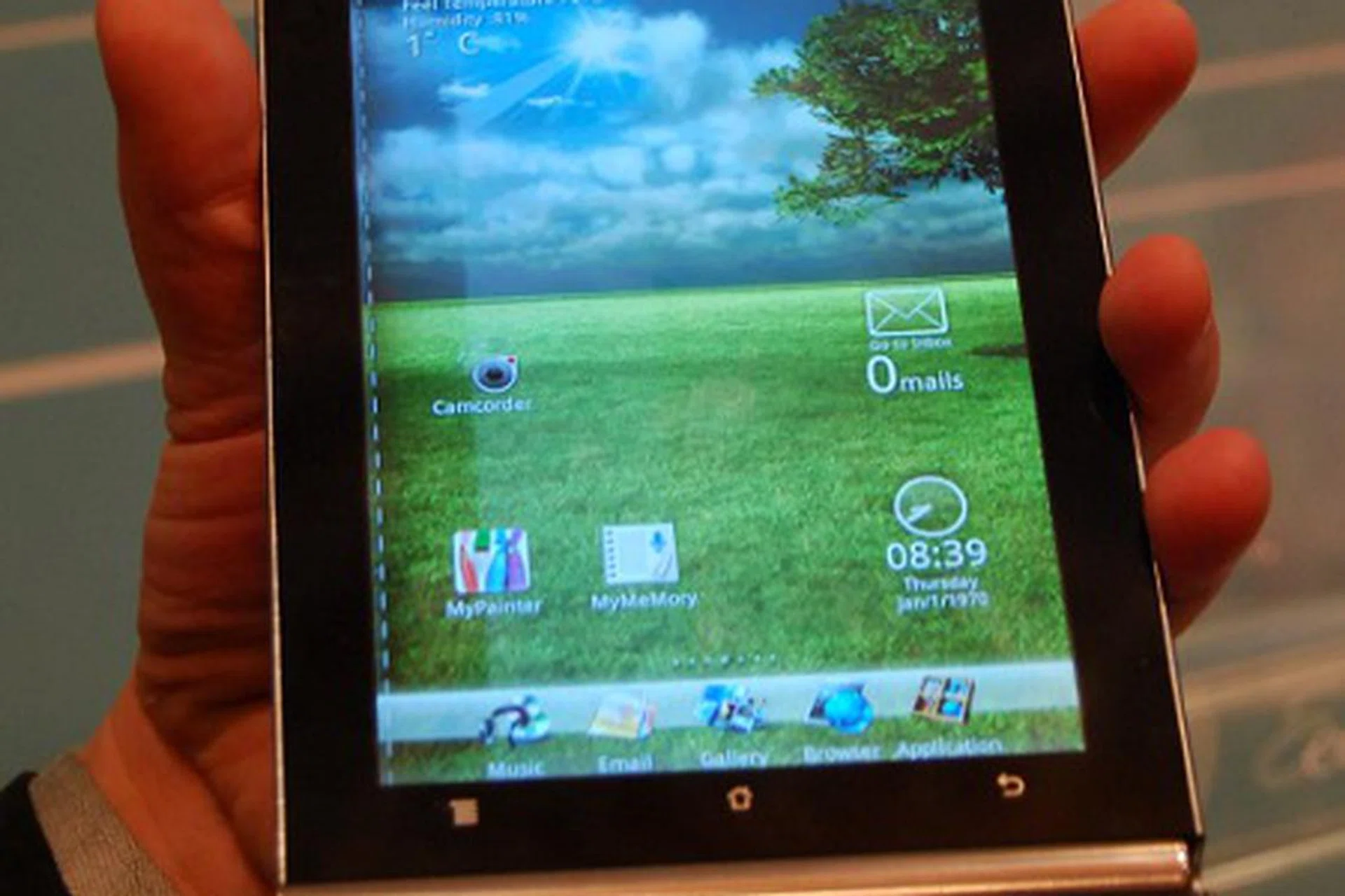Meet the ASUS Eee Pad Memo which we had our first glance in Computex 2010. It is now much more mature and it should be available sometime in March. For the uninitiated, this is a 7-inch tablet, built-in stylus, runs on Google Adroid (Honeycomb) OS and is powered by a Qualcomm 1.2GHz processor. It even has dual cameras (5MP and 1.2MP) for easy video conferencing, and doubles up as a mobile phone with its GSM quad-band support (talk via a BT headset of course!).