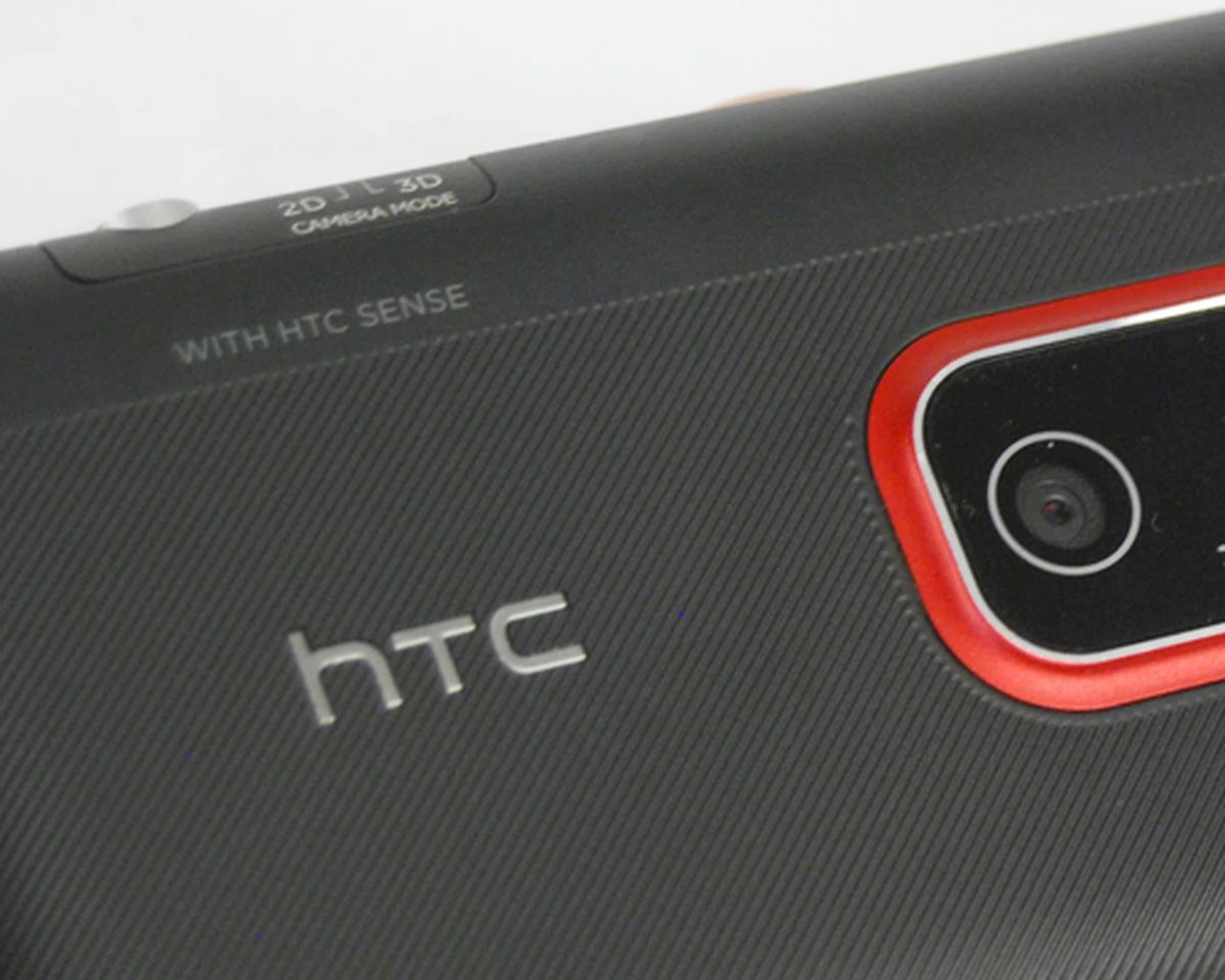 A grooved casing gave us a firmer grip on the Evo 3D.