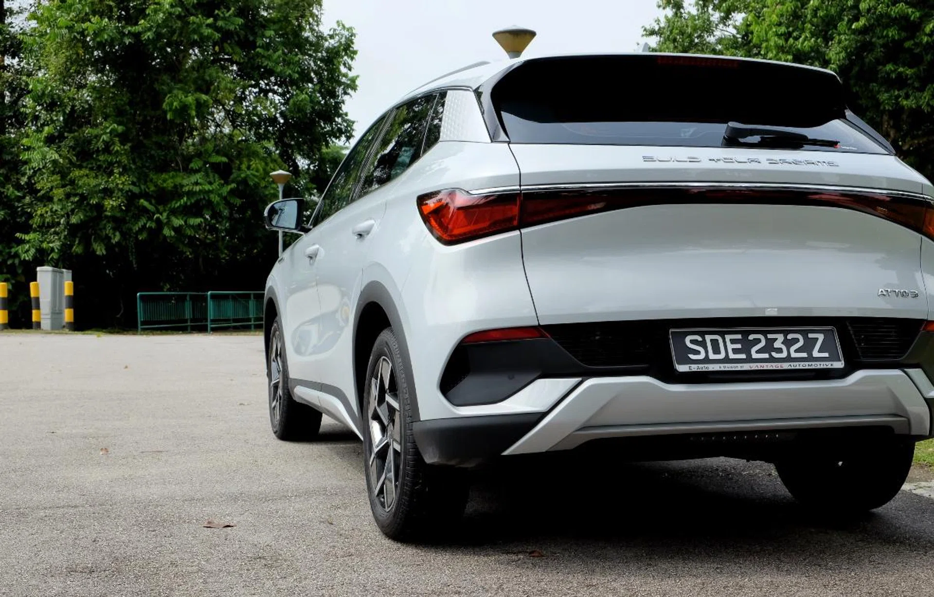 Range is not the greatest. In my tests, I think you will struggle to get more than 400km on a full charge. 