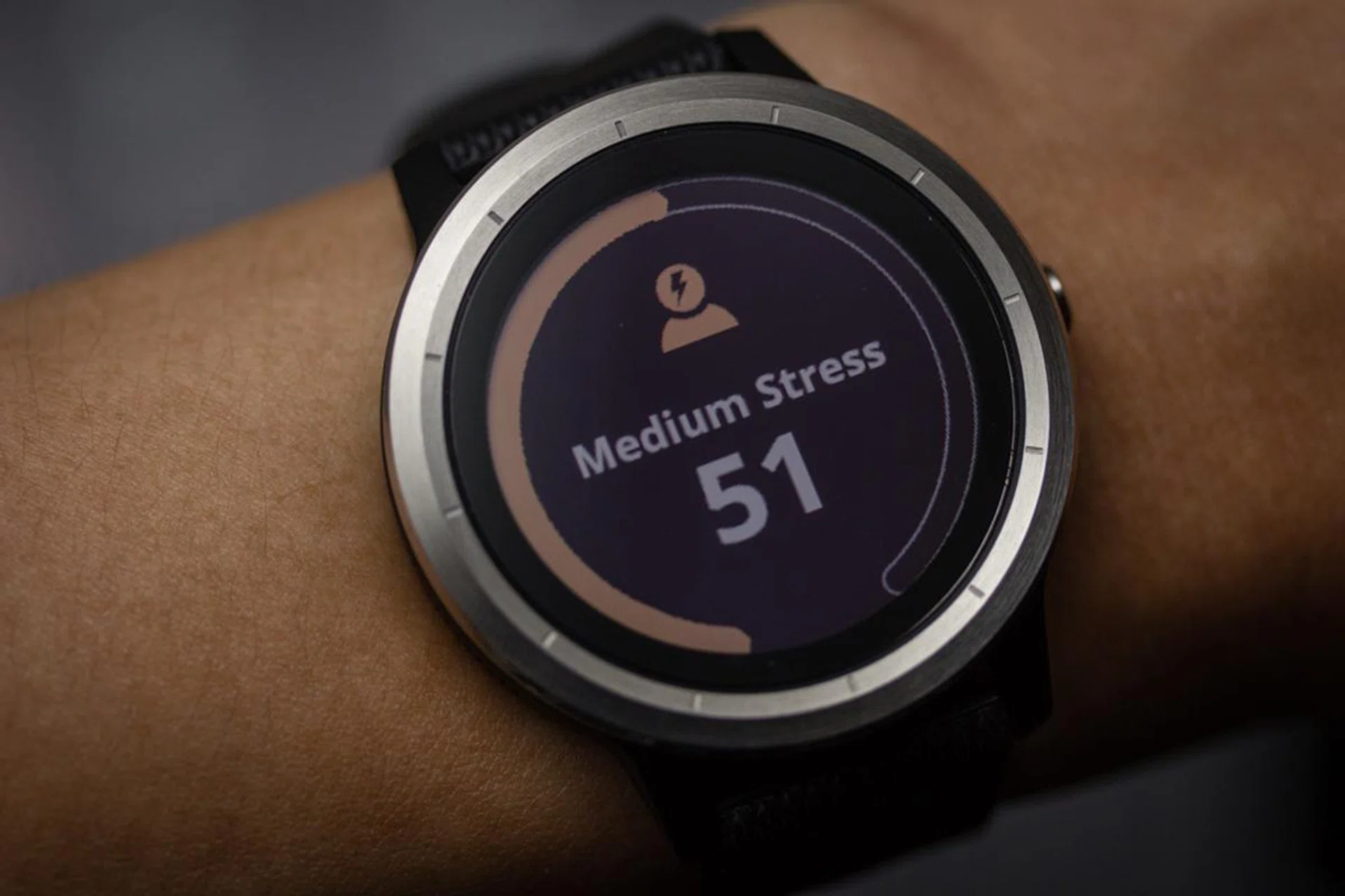 The bezel on the side opposite the crown is touch-sensitive, so you can stroke your finger up and down to scroll through a list of widgets, one of which tells you your current stress levels.
