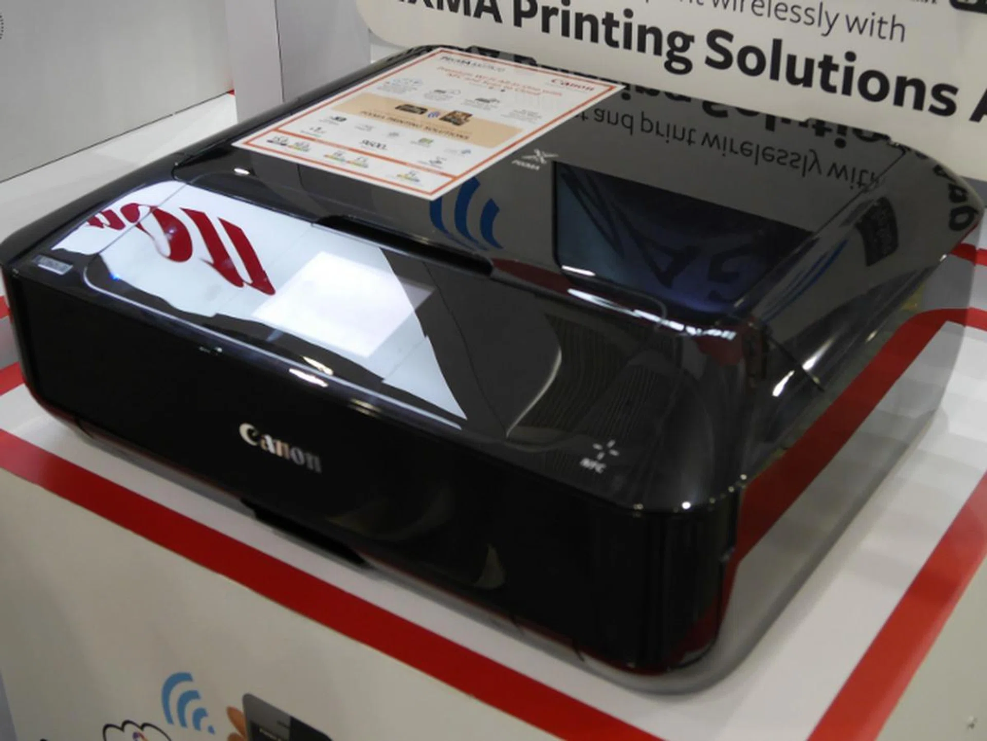 The Pixma MG6470 is a wireless photo printer that has auto duplex. It supports Wi-Fi, AirPrint and also comes with five individual ink cartridges. Save $50 and get it for $149. Free gifts include a Targus backpack (worth $100), a trolley and two packs of glossy photo paper (60 sheets in total).  