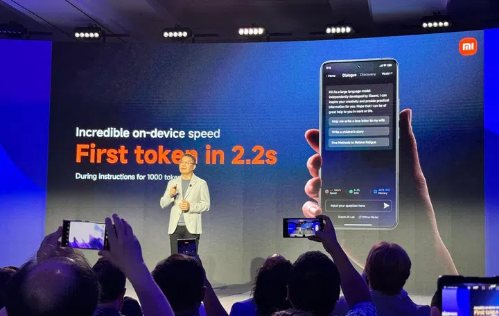 Xiaomi 14 series taps into the generative AI features offered by SD8G3.