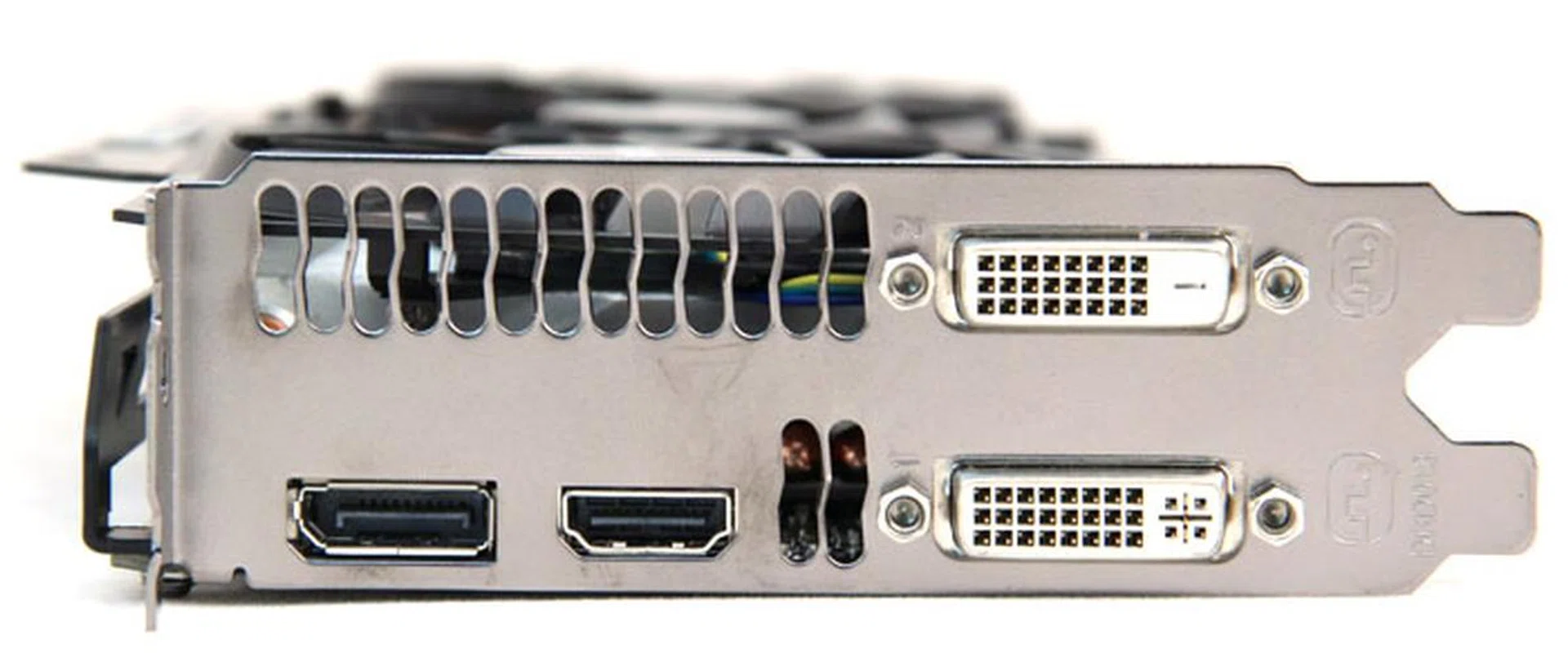 Ports-wise, the Gigabyte GTX 780 is the same as the reference card, sporting one DVI-D port, one DVI-I port, one HDMI port and one DisplayPort port.