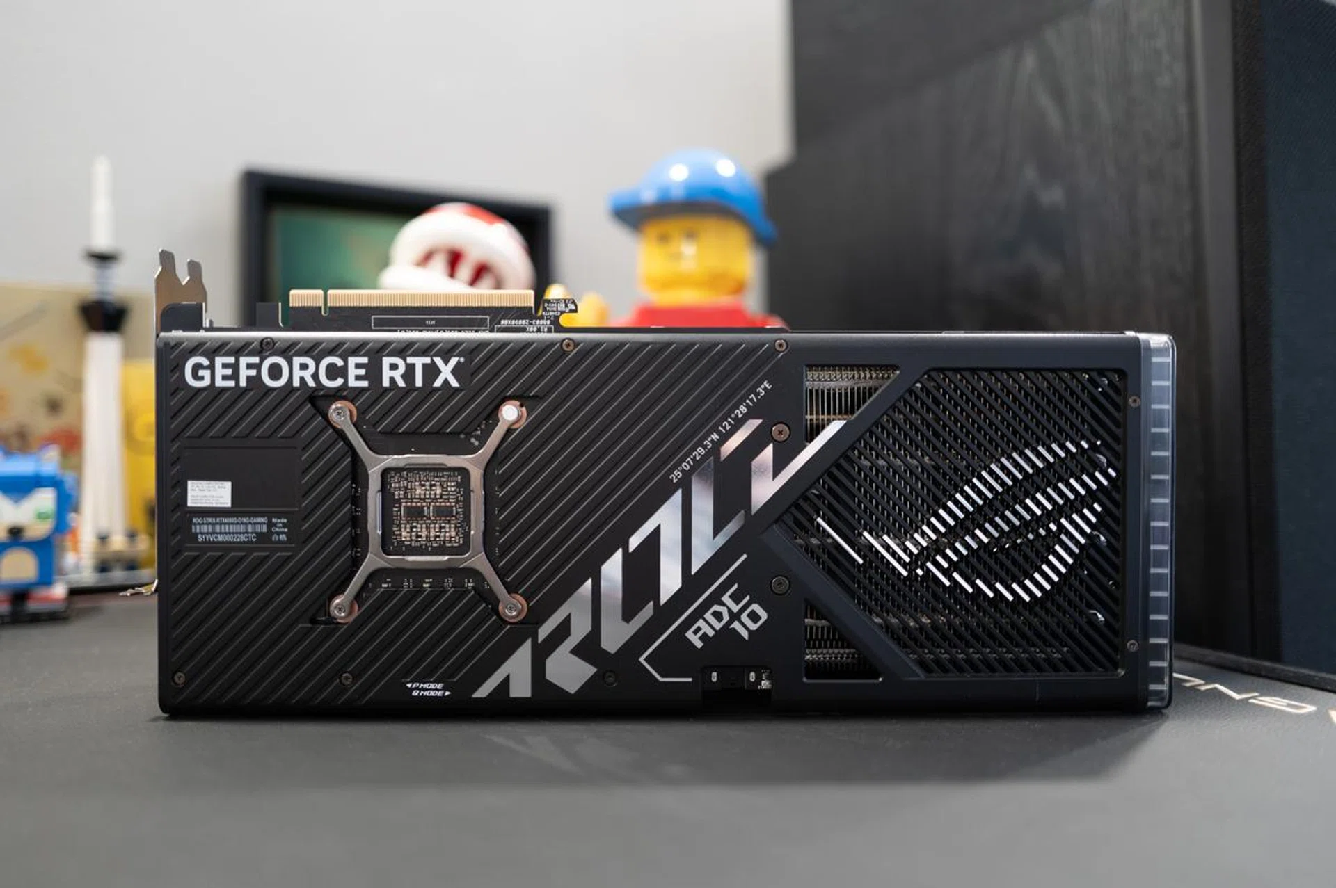 Without a doubt, ROG makes some of the most impressive-looking graphics cards around.