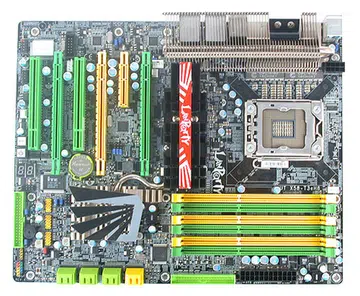 DFI's typical color scheme of yellows and greens continues to be popular, with ultraviolet light-sensitive expansion ports, cables and connectors making it a glowing attraction with the right setup. 