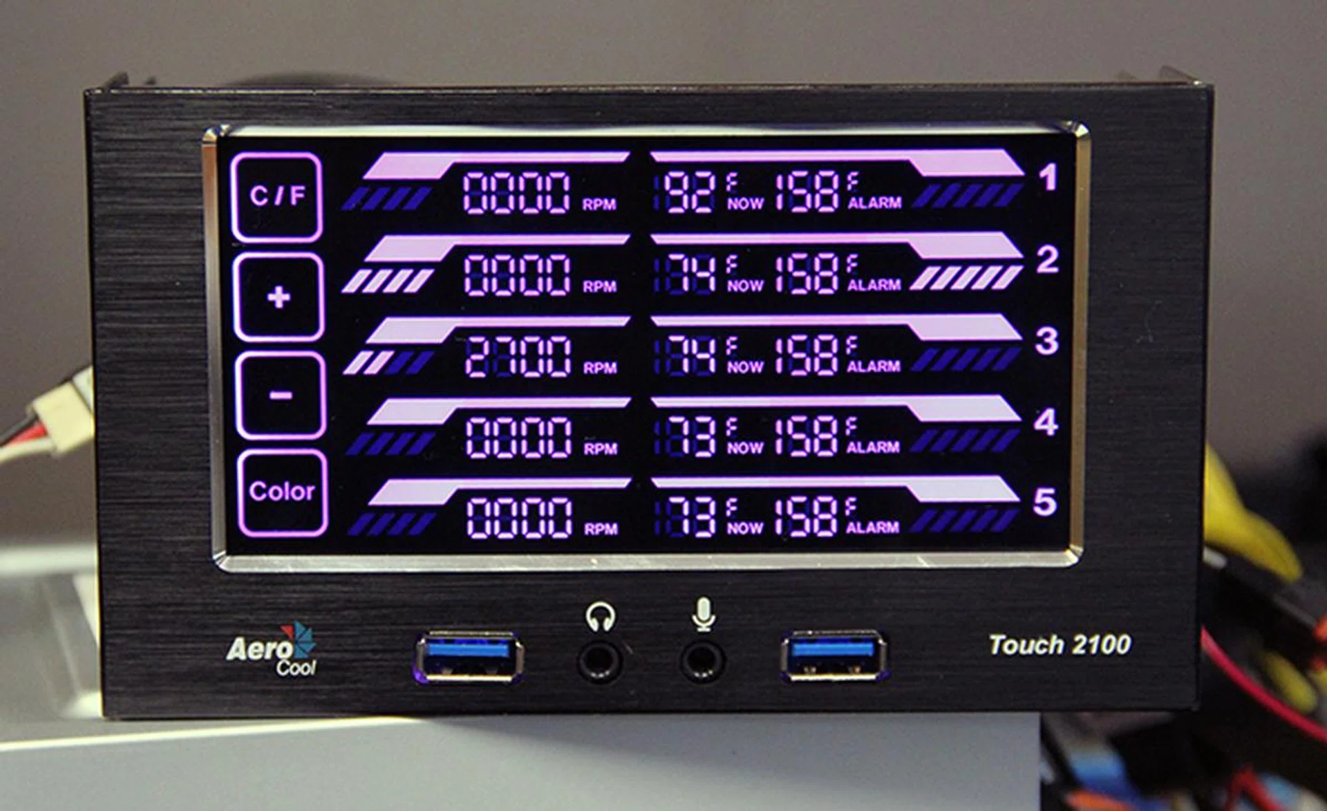 The color is customizable and can be turned off completely. In addition, the temperature readout can be switched between metric and imperial units.