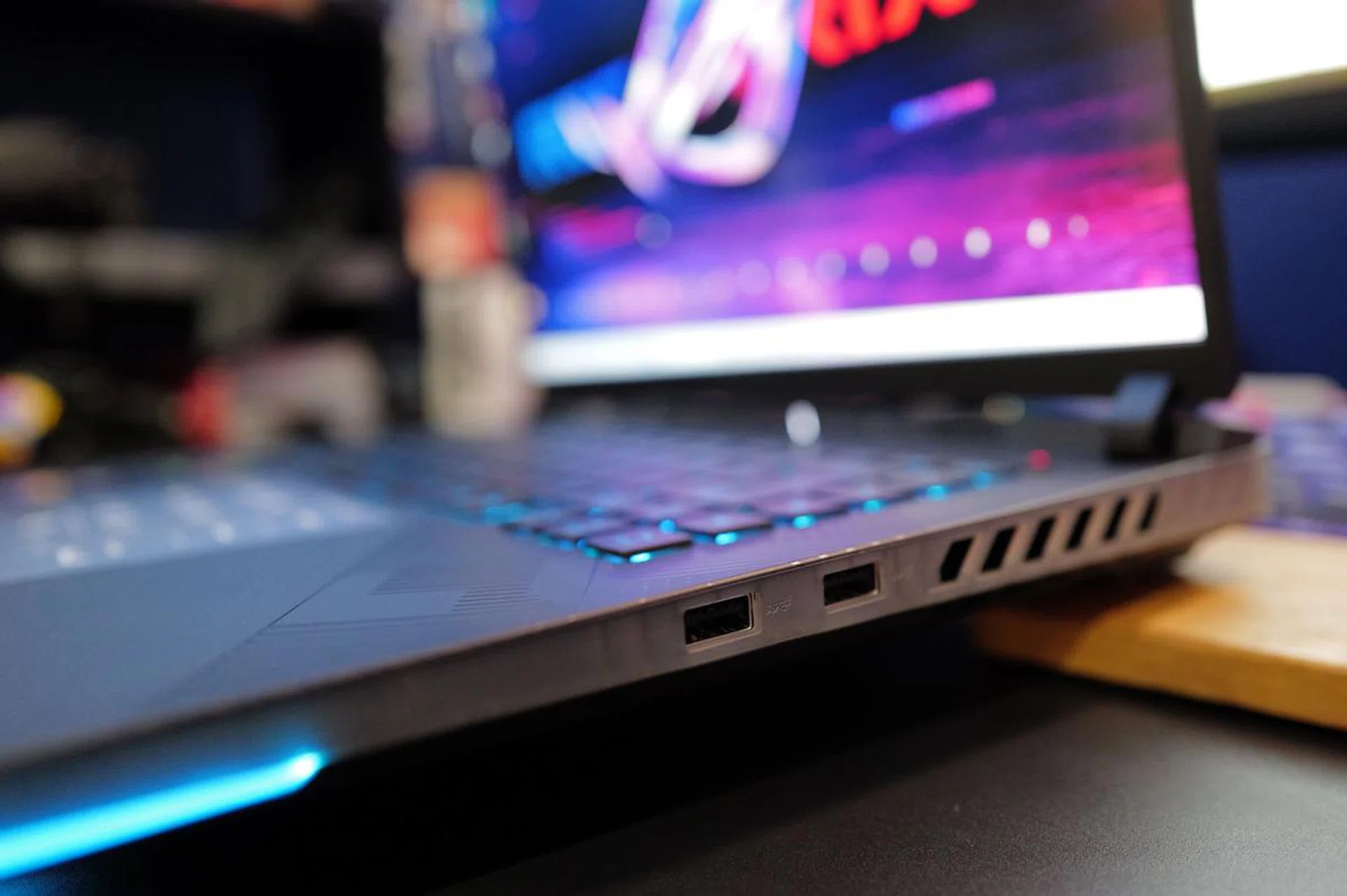 The right side is limited to two USB Type-A, which seems like a little waste of space.