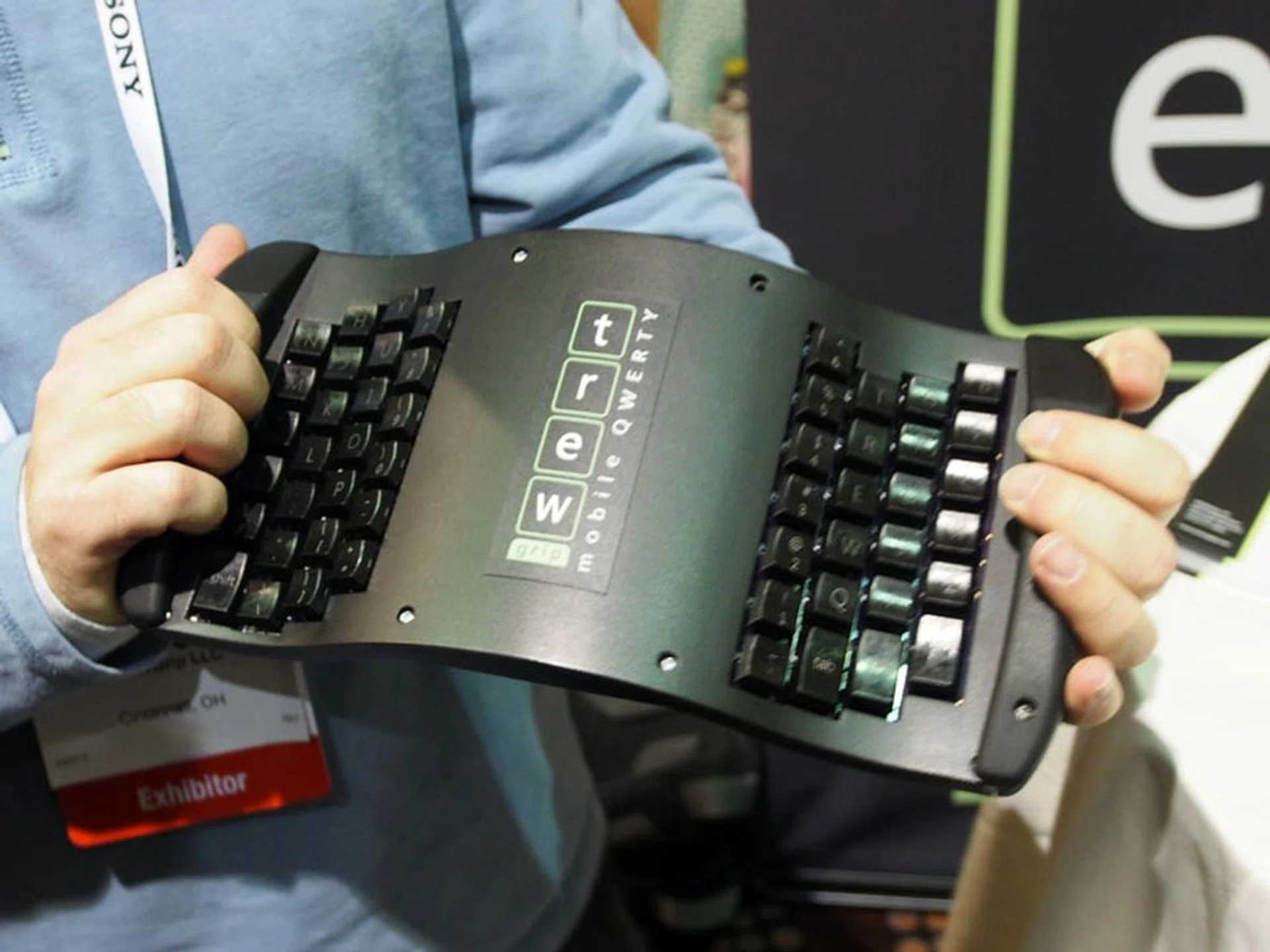 The underside of the TREW grip keyboard has a full set of mechanical keys.