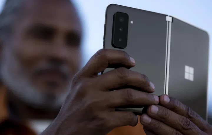 There are now three cameras on the rear. Image source: Microsoft. 