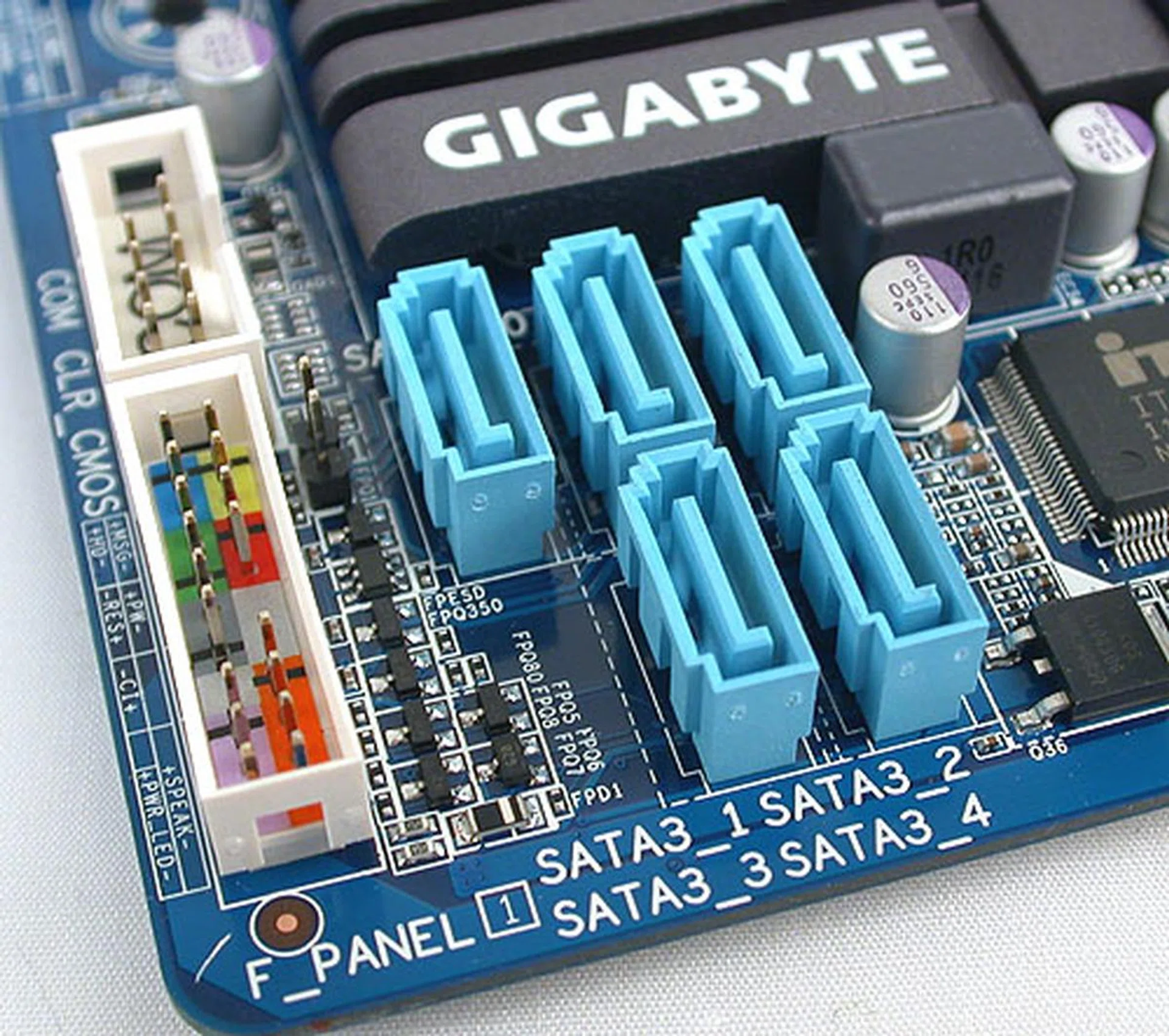 Like many mainstream Gigabyte boards, the SATA 6Gbps ports are aligned facing upwards, but their location are sufficiently close to the edge not to interfere with other add-on cards.  