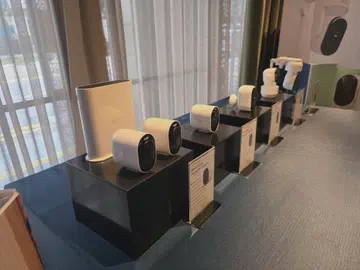 Image of Arlo’s new product line up.