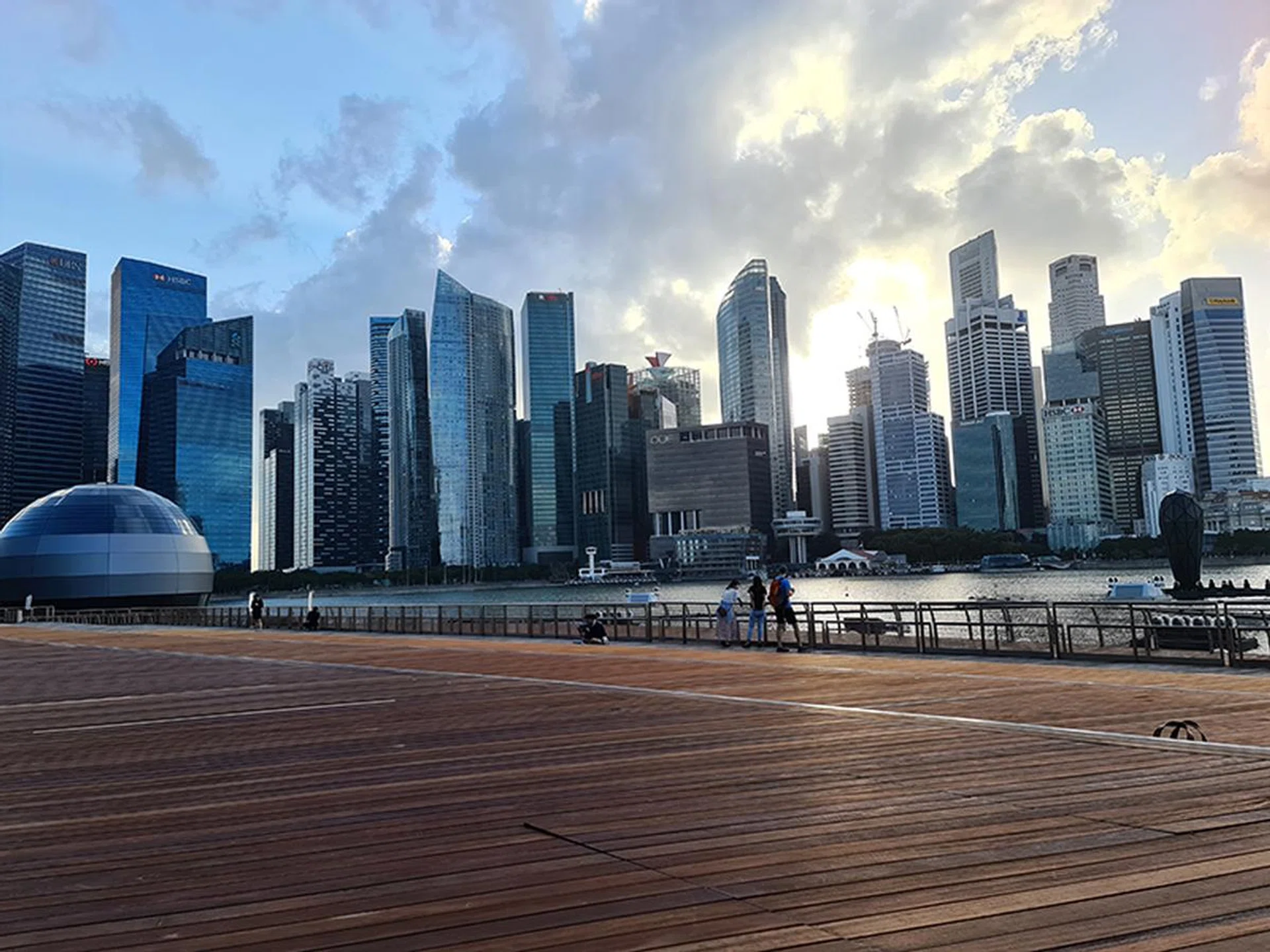 S20 Ultra no zoom. (Click to view full-size image)