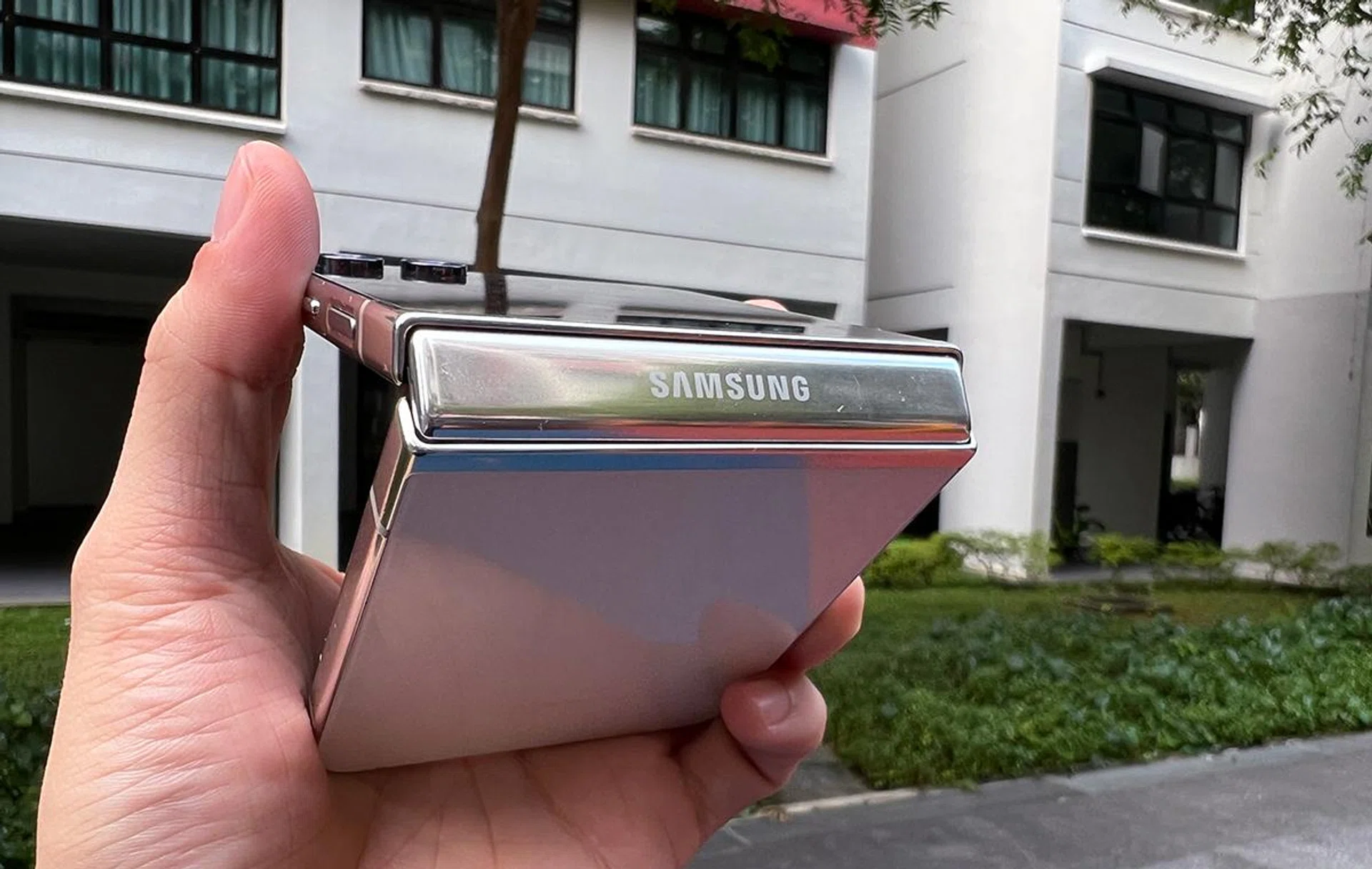 Hinge improvements are mostly for a uniform fold while keeping up with its 200,000 fold ratings.