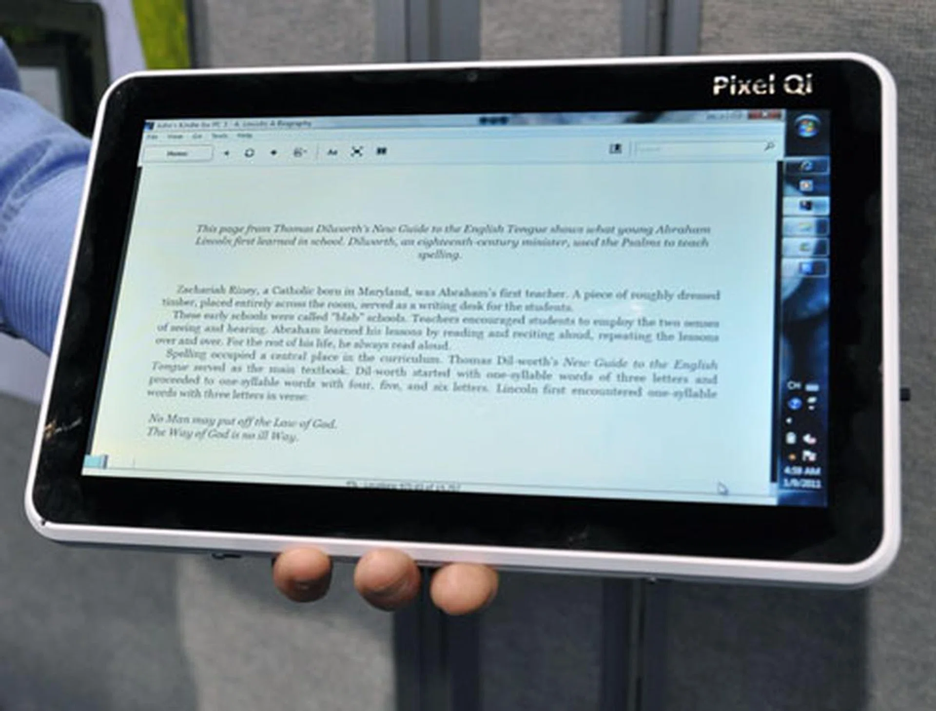 The Pixel Qi tablet with the backlight turned on.