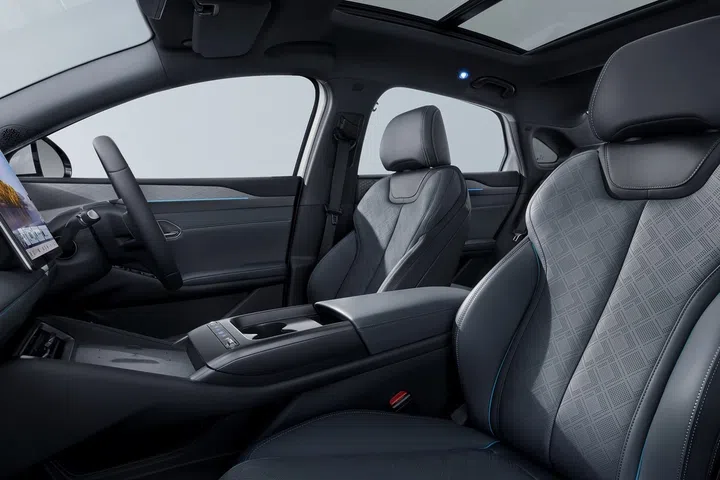 BYD Seal 6 interior