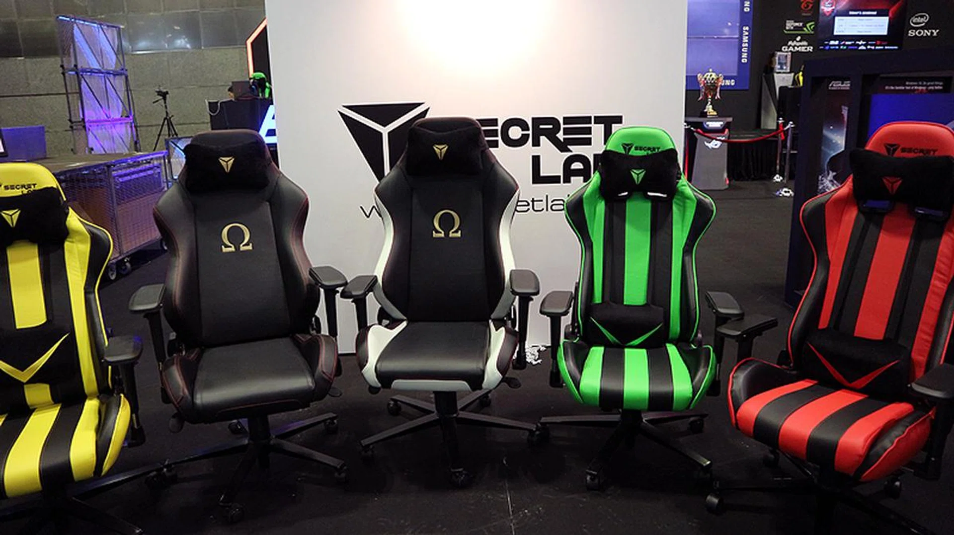 Secretlab chairs are becoming a mainstay at such electronic fairs. The Secretlab Omega is going for just S$549 (U.P. S$629) while the Secretlab Throne V2 is retailing at S$479 (U.P. S$529). Delivery to your preferred address is S$19, while delivery with assembly done is S$50. Find them at Booth 8601.