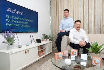 Mr Michael Mun, Executive Chairman (right) and CEO, as well as Mr Jeremy Mun, Executive Director and COO for Aztech Global.