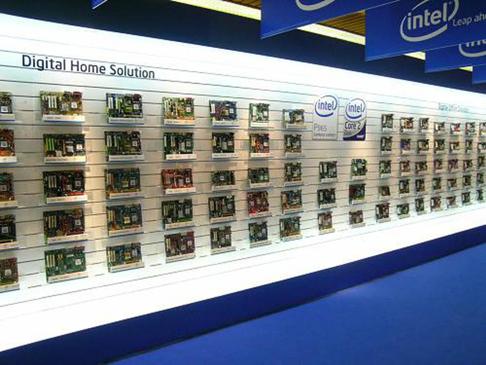 Intel's biggest launch at Computex would have been their Broadwater platform comprising of the new Core 2 Duo processors and the already widely available P965 and G965 based motherboards from every motherboard manufacturer worth their salt.