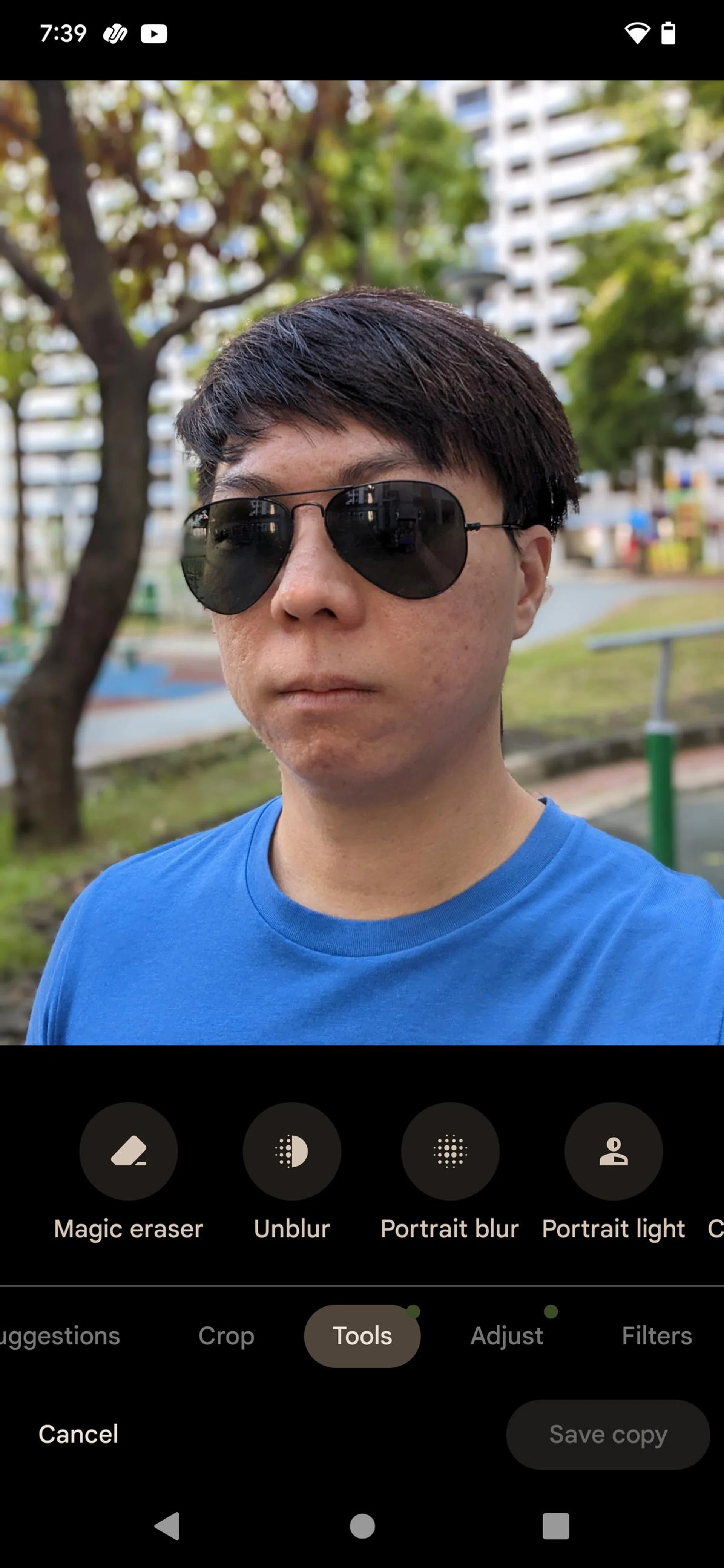 Photo Unblur inside the Photos app.