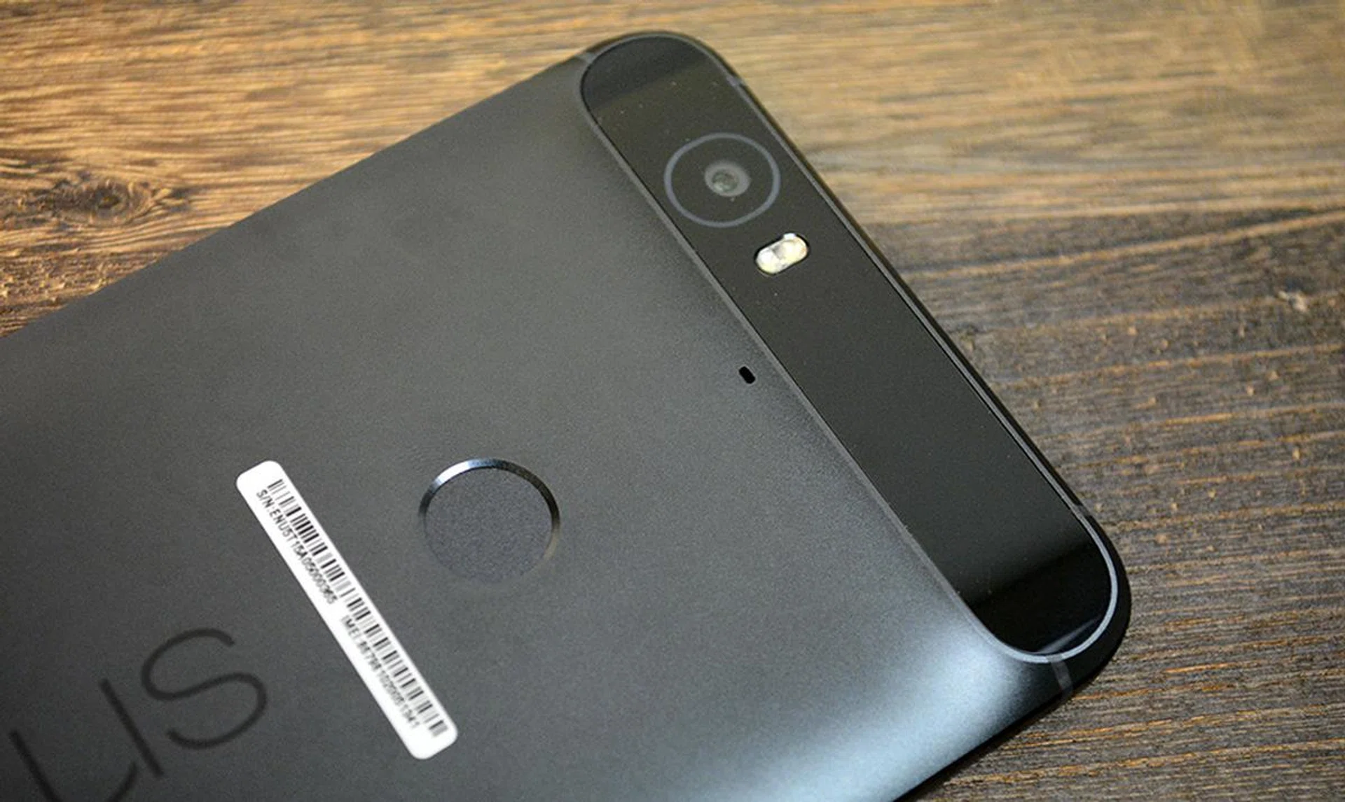 The Nexus Imprint fingerprint sensor is located at the back of the phone.