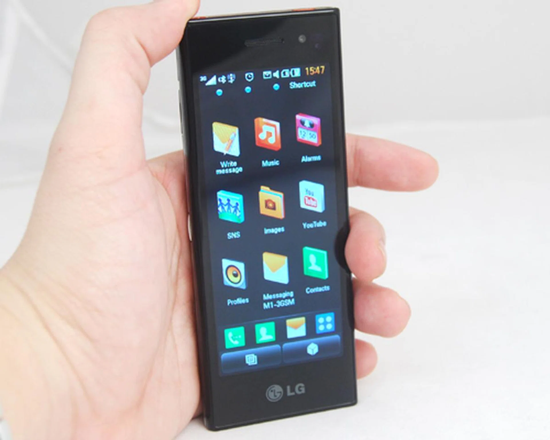 ...or the Shortcuts page here. But as usual, be wise with how much you lay on the page, because when there's one too many, it becomes more of a hassle than an advantage.