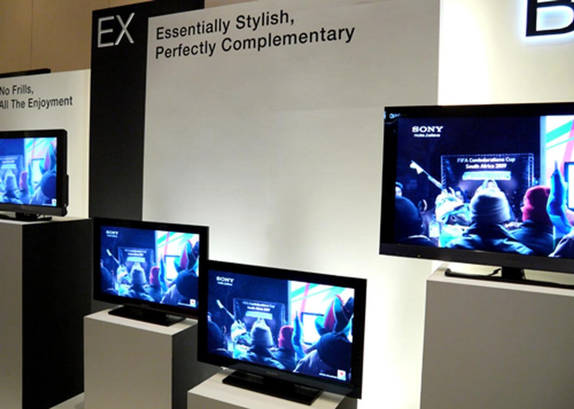 Branded as Sony's mid-range models, the EX series has to be the most extensive of the new BRAVIA lot. Separated by LED and CCFL types, the EX700 and EX600 range will feature LED-backlit screens while the rest will tout CCFL backlights. Do note that the EX400, EX400 and EX300 models do not offer any networking features.