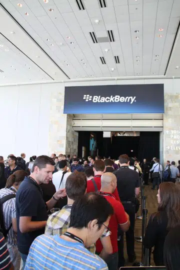 Long queues and tight security amidst the 3rd annual BlackBerry Developers Conference at the Moscone West Convention Centre, San Francisco. But wait, this queue wasn't for the keynote. It's to preview something that's 7-inch...