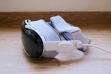 Apple Vision Pro.