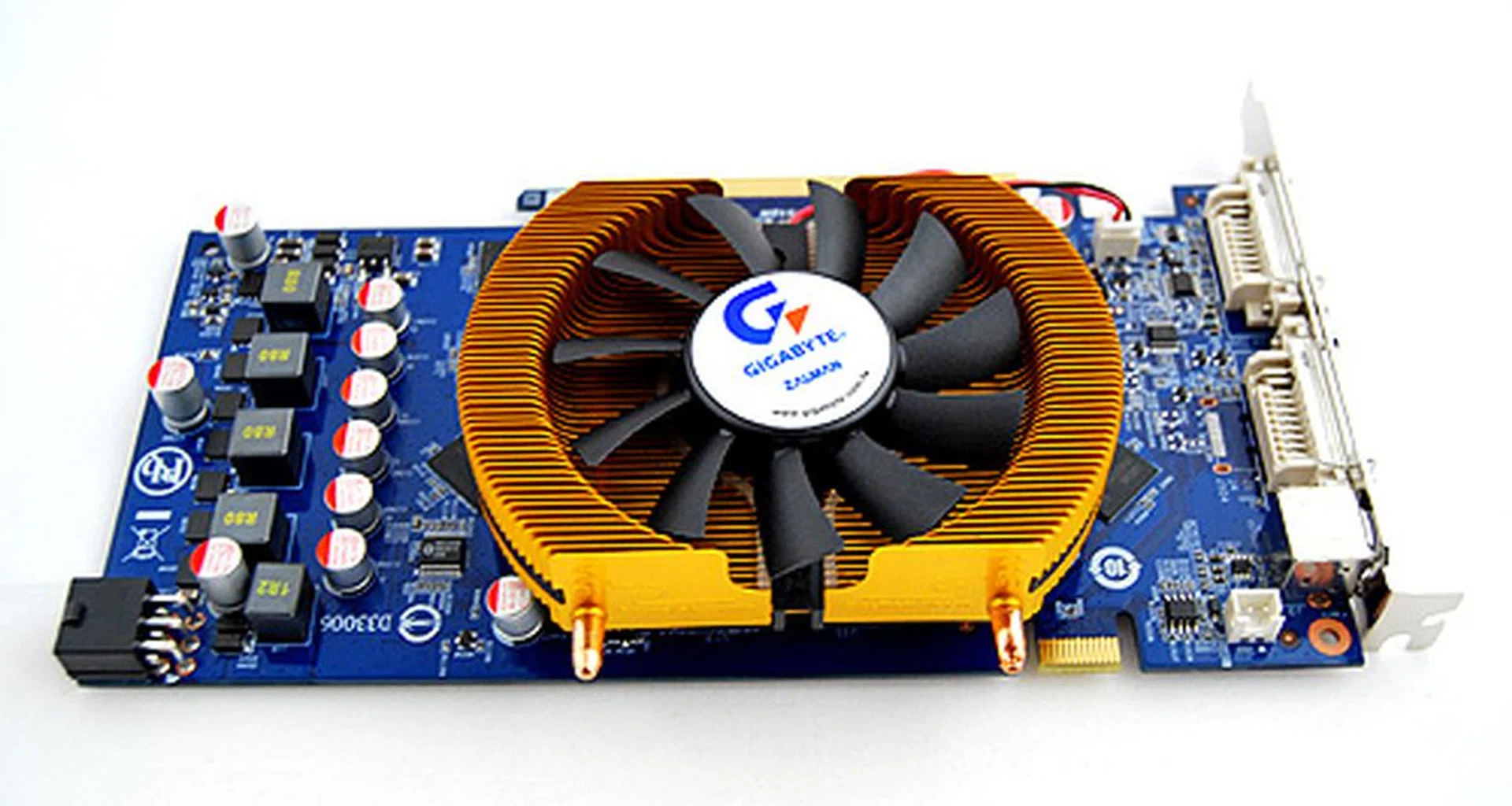 The Gigabyte 9800 GT might not be overclocked, but if the Zalman cooler is as effective as it looks, it should give us a good overclocking overhead.