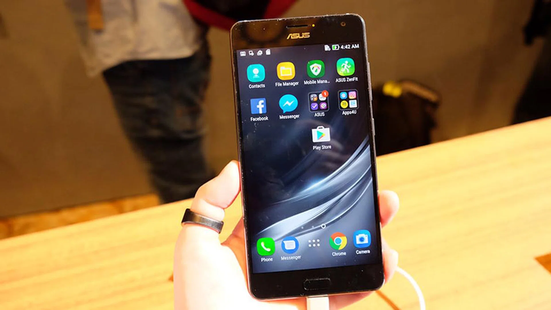 ASUS ZenFone AR