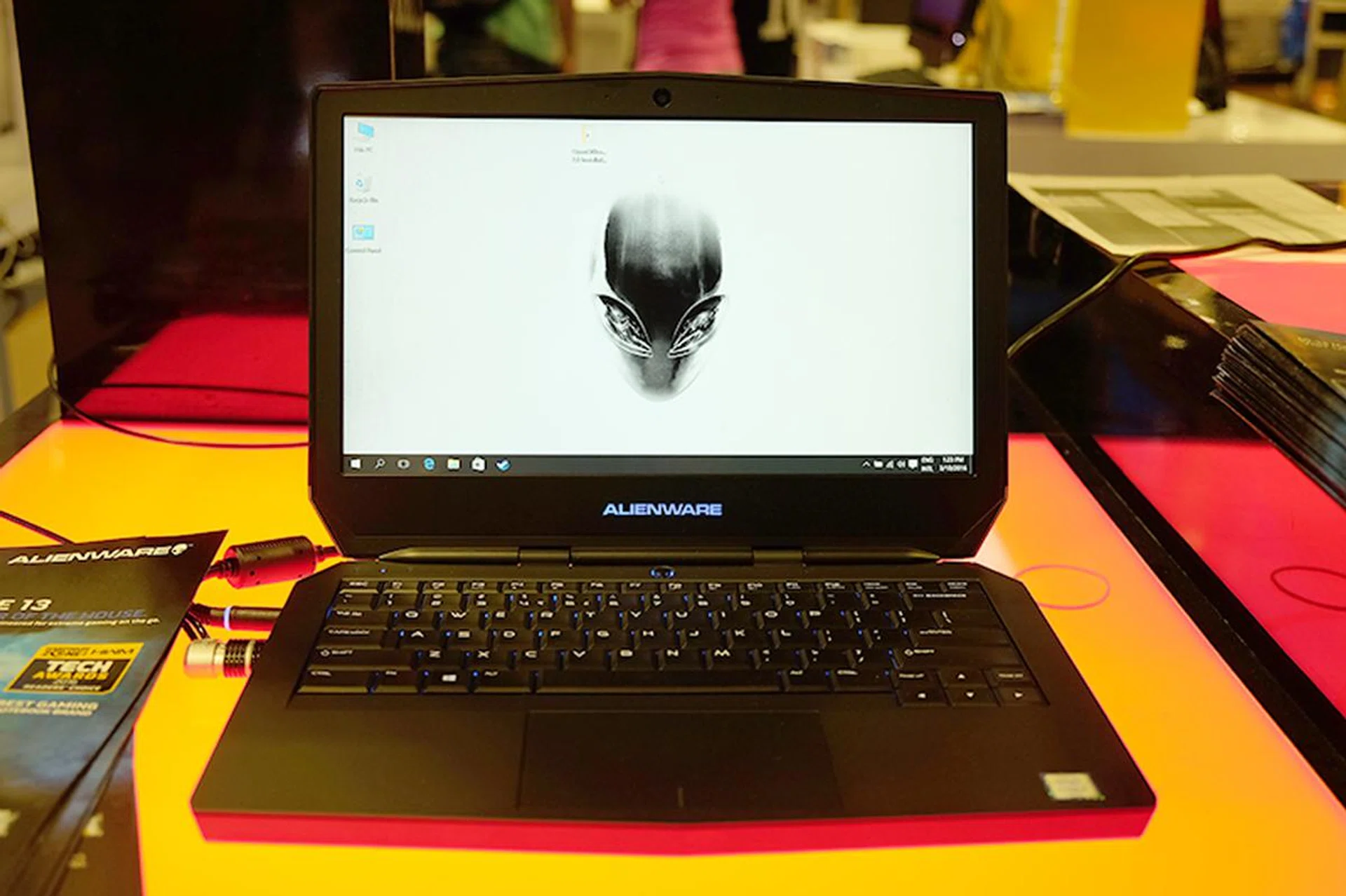 Alienware 13