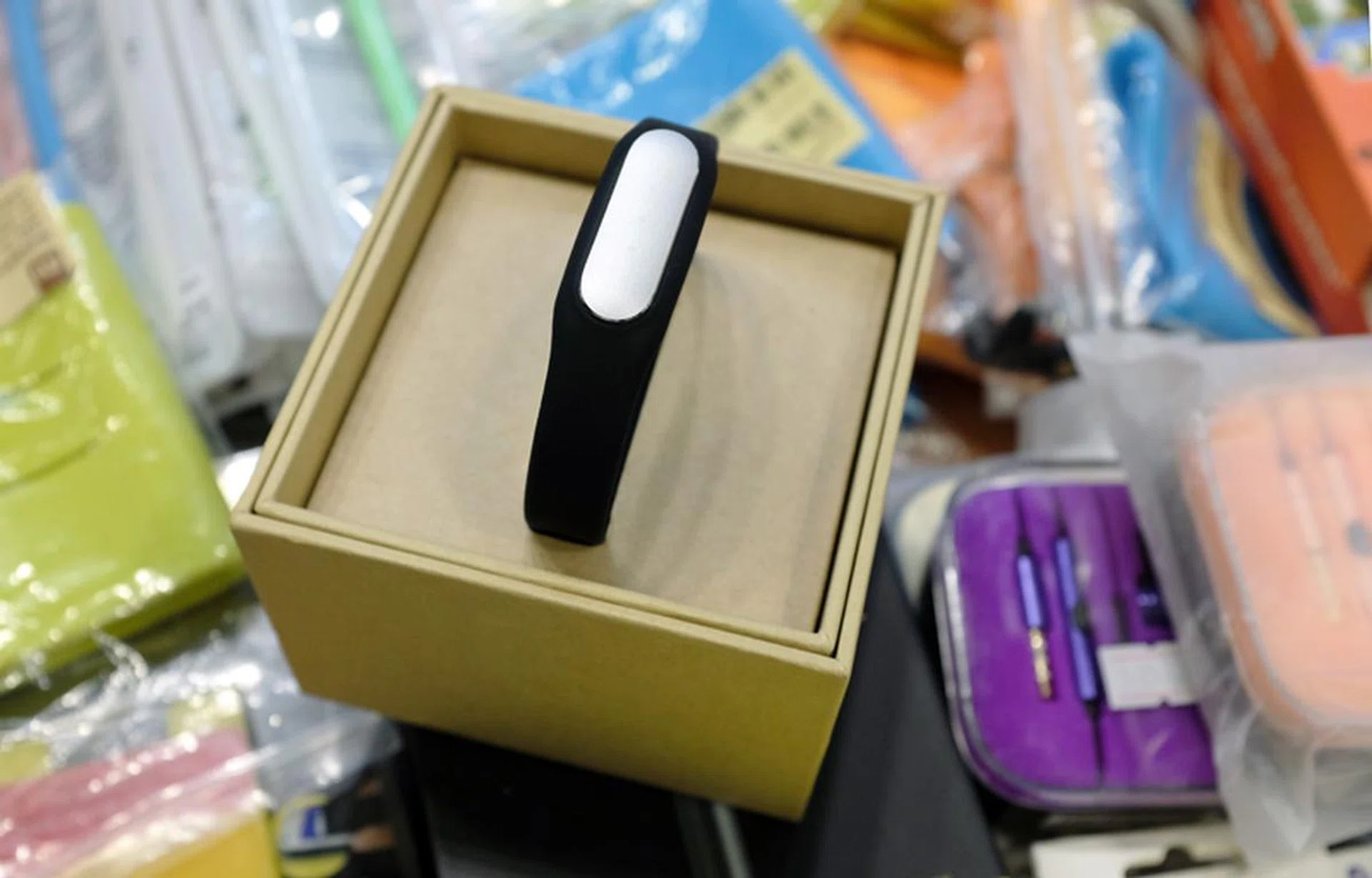 If you missed out on getting it from the Xiaomi store, you can pick up the Xiaomi Mi Band at the IT Show for the still very affordable price of $29. The Mi Band is a full activity tracker and will track your steps while walking or jogging. It can also monitor rope jumping and sit-ups, and it will track your sleep patterns when worn on your wrist at night too. Pick one up from Newstar on level 6, booth 6467/6477.