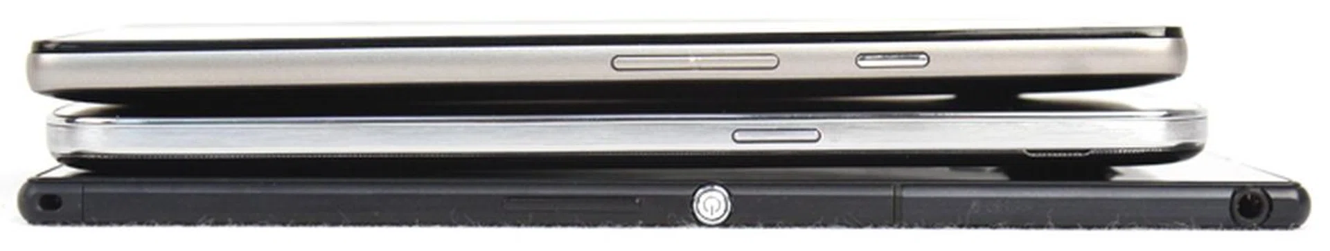 Despite its larger screen size, the Sony Xperia Z Ultra is thinner than both the Samsung Galaxy Mega with LTE (center) and Huawei Ascend Mate (top).