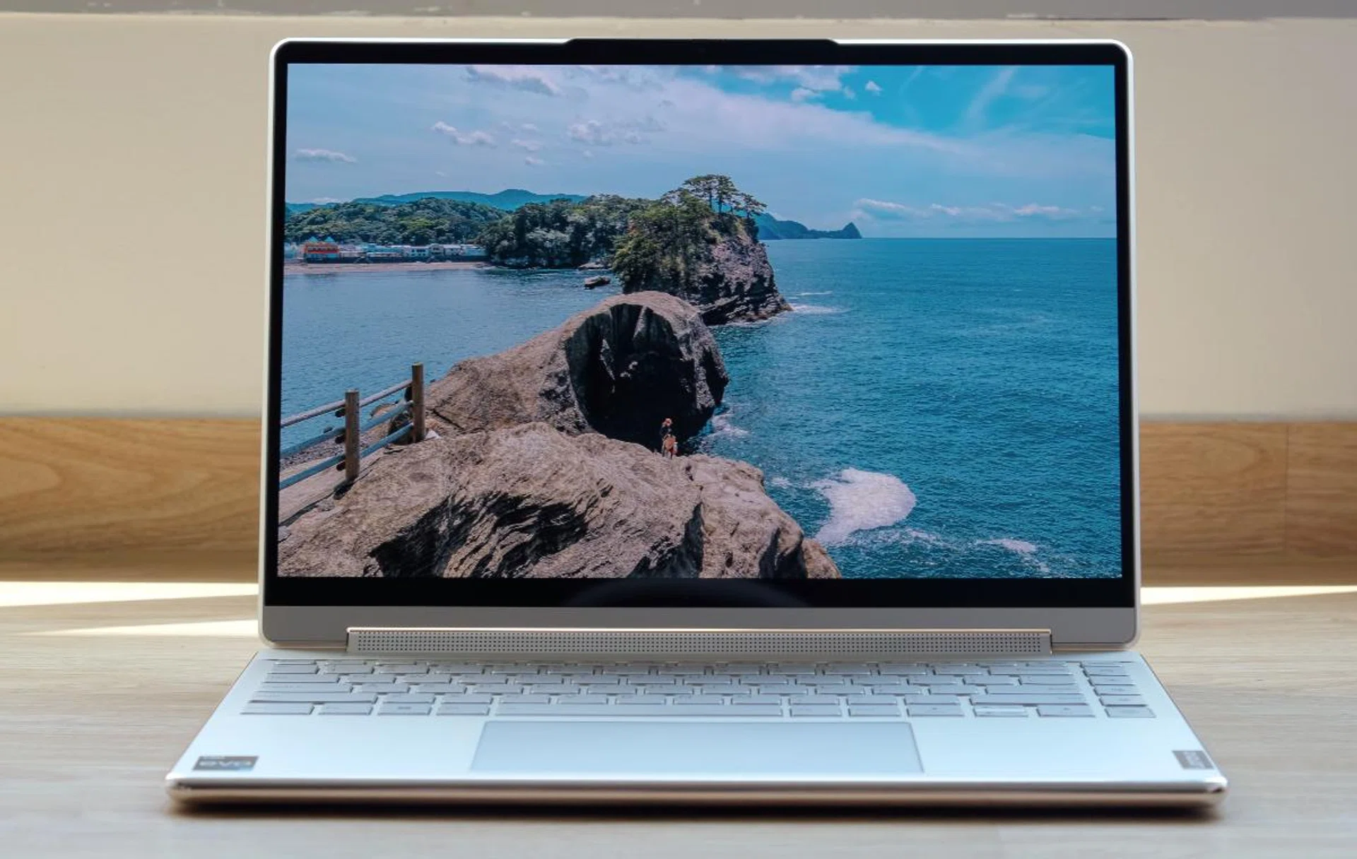 The Yoga 9i is Lenovo's most high-end and premium ultraportable notebook. 