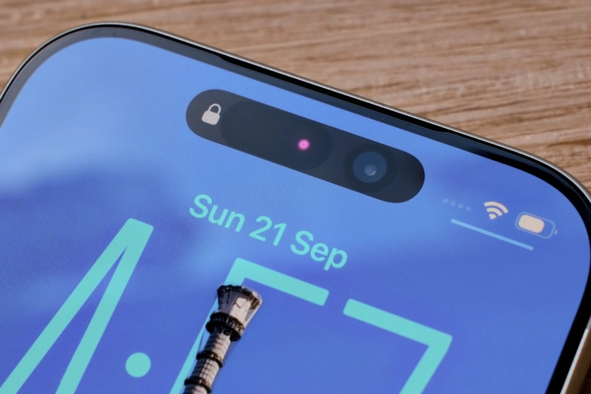 iPhone 17 Pro Centre Stage camera