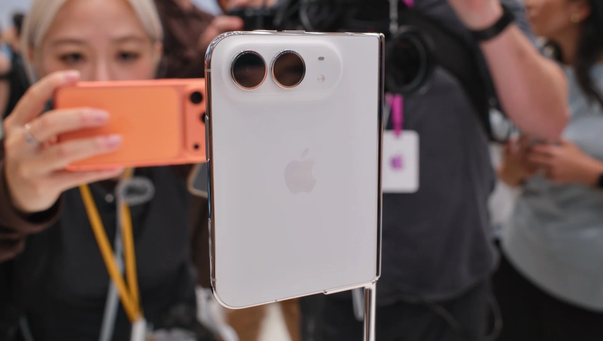 iPhone Duo in Star White