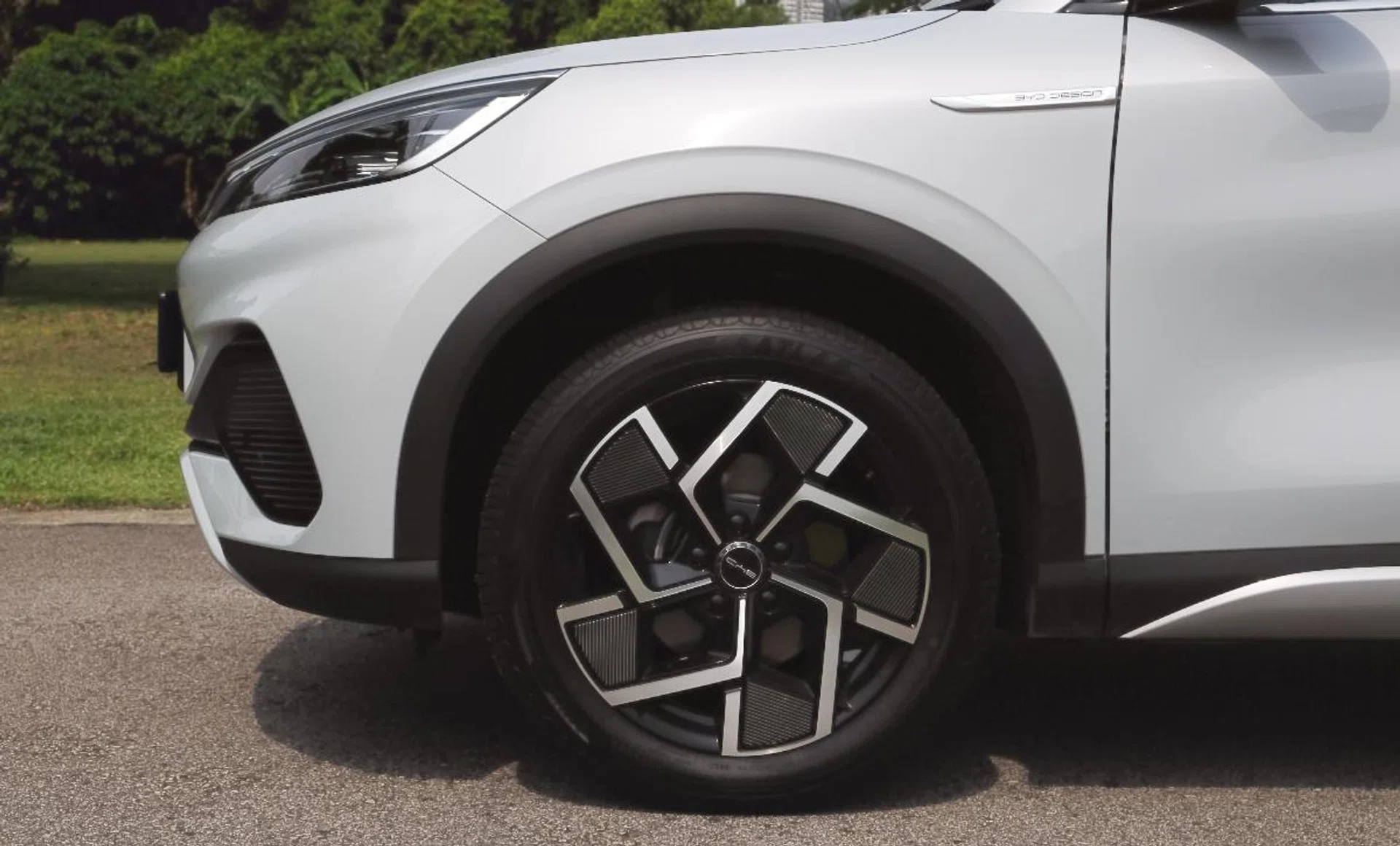 The Atto 3 comes with 18-inch wheels. 